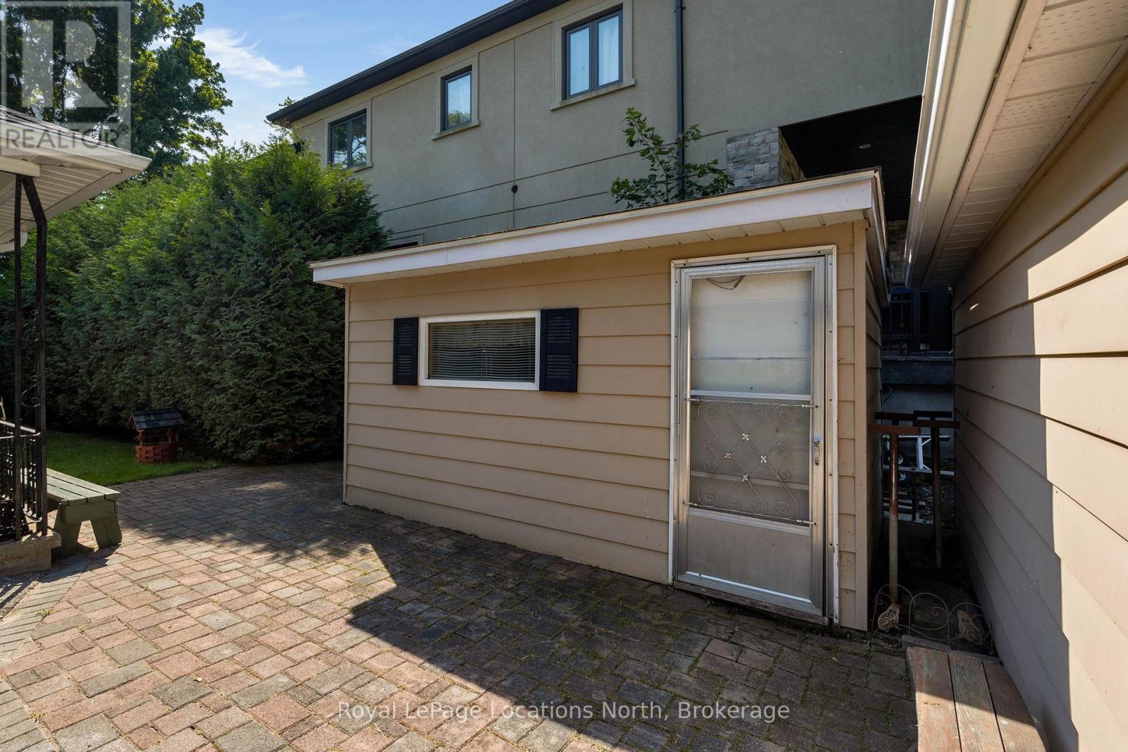 297 Beach Road, Innisfil, Ontario  L0L 1R0 - Photo 22 - N12314196