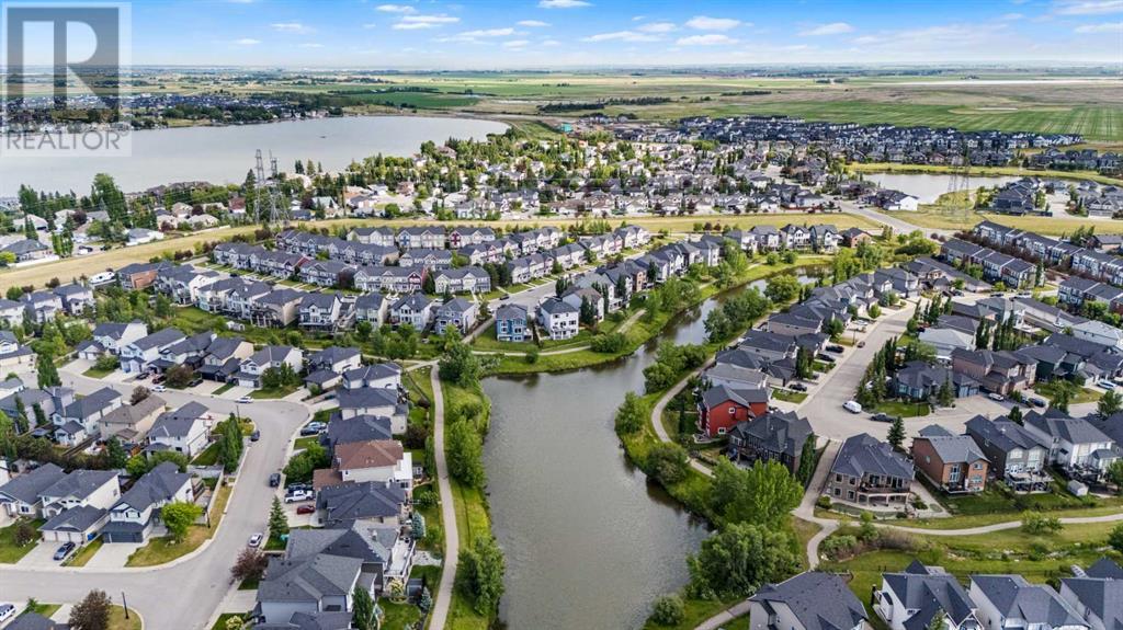 156 Rainbow Falls Manor, Chestermere, Alberta  T1X 0G6 - Photo 6 - A2235404