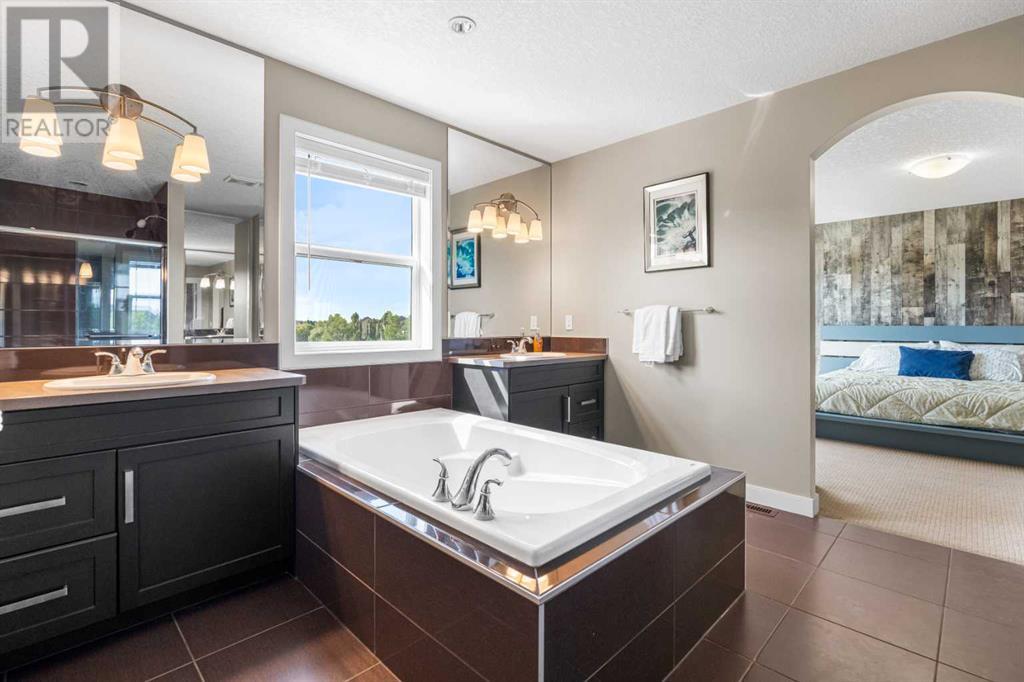 156 Rainbow Falls Manor, Chestermere, Alberta  T1X 0G6 - Photo 30 - A2235404