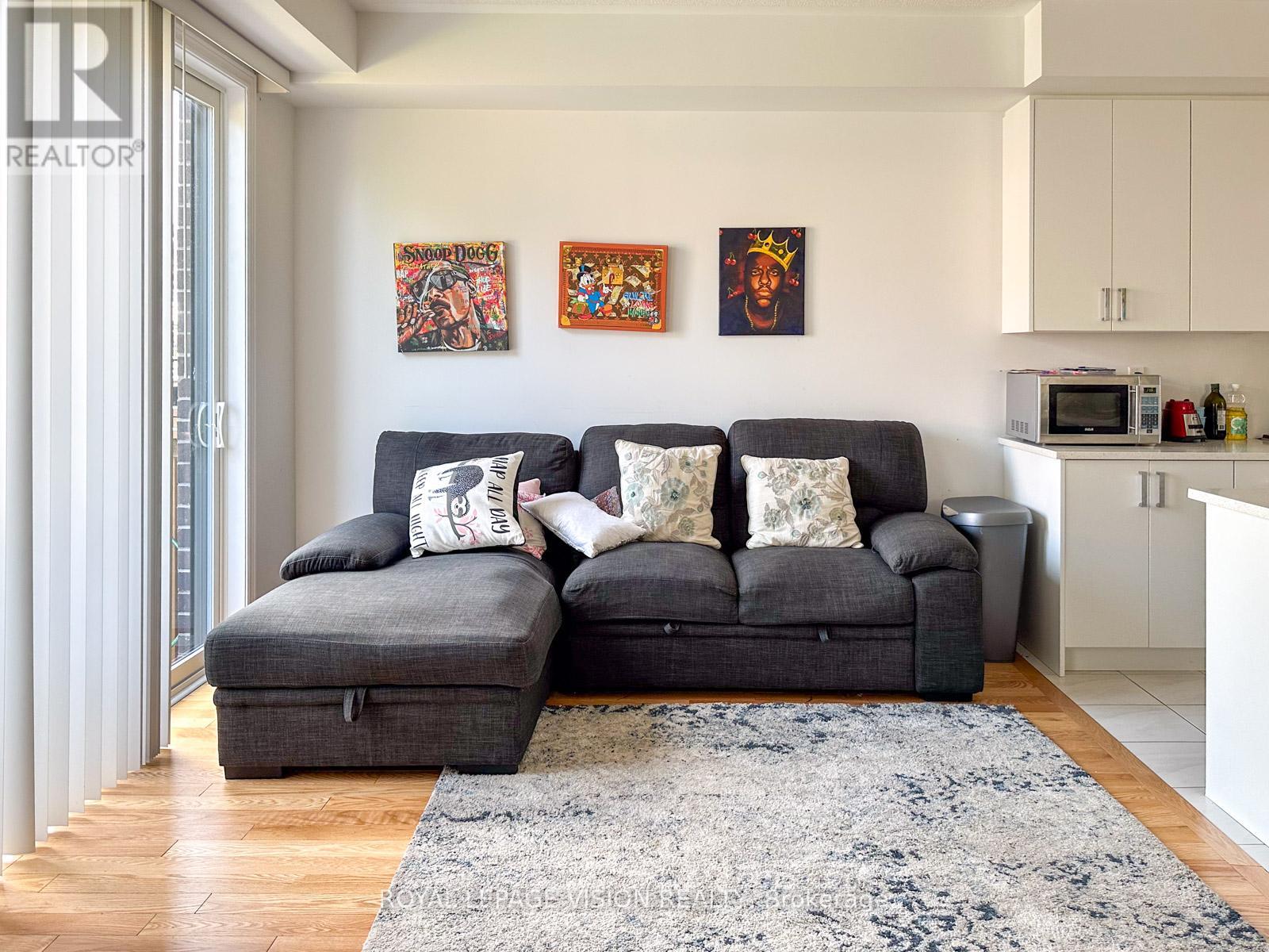 Property at 21 SORBARA WAY image 5