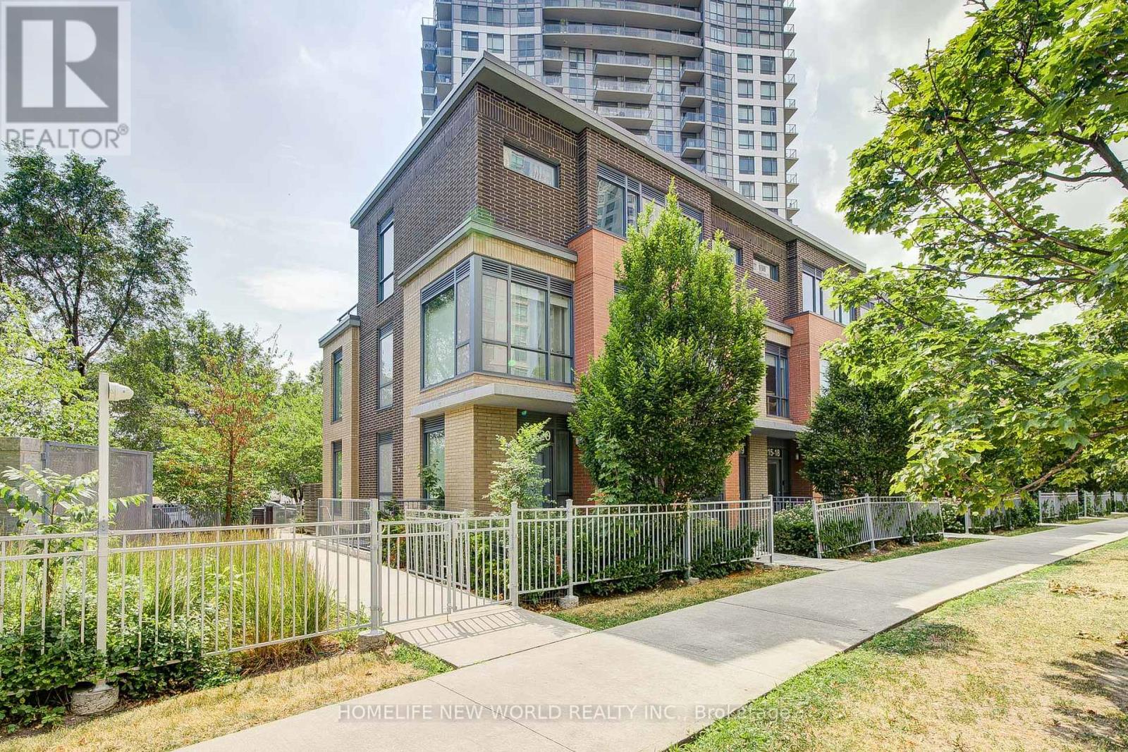 Property at TH 20 - 215 BONIS AVENUE image 2