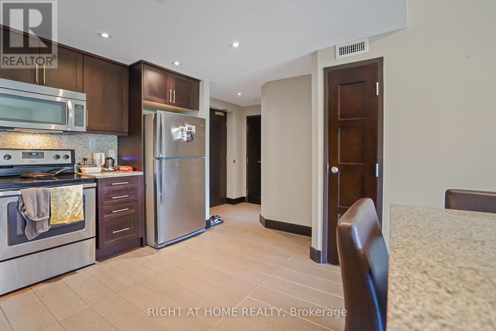 701 - 1235 Richmond Street, London East, Ontario  N6A 0C1 - Photo 6 - X12314226