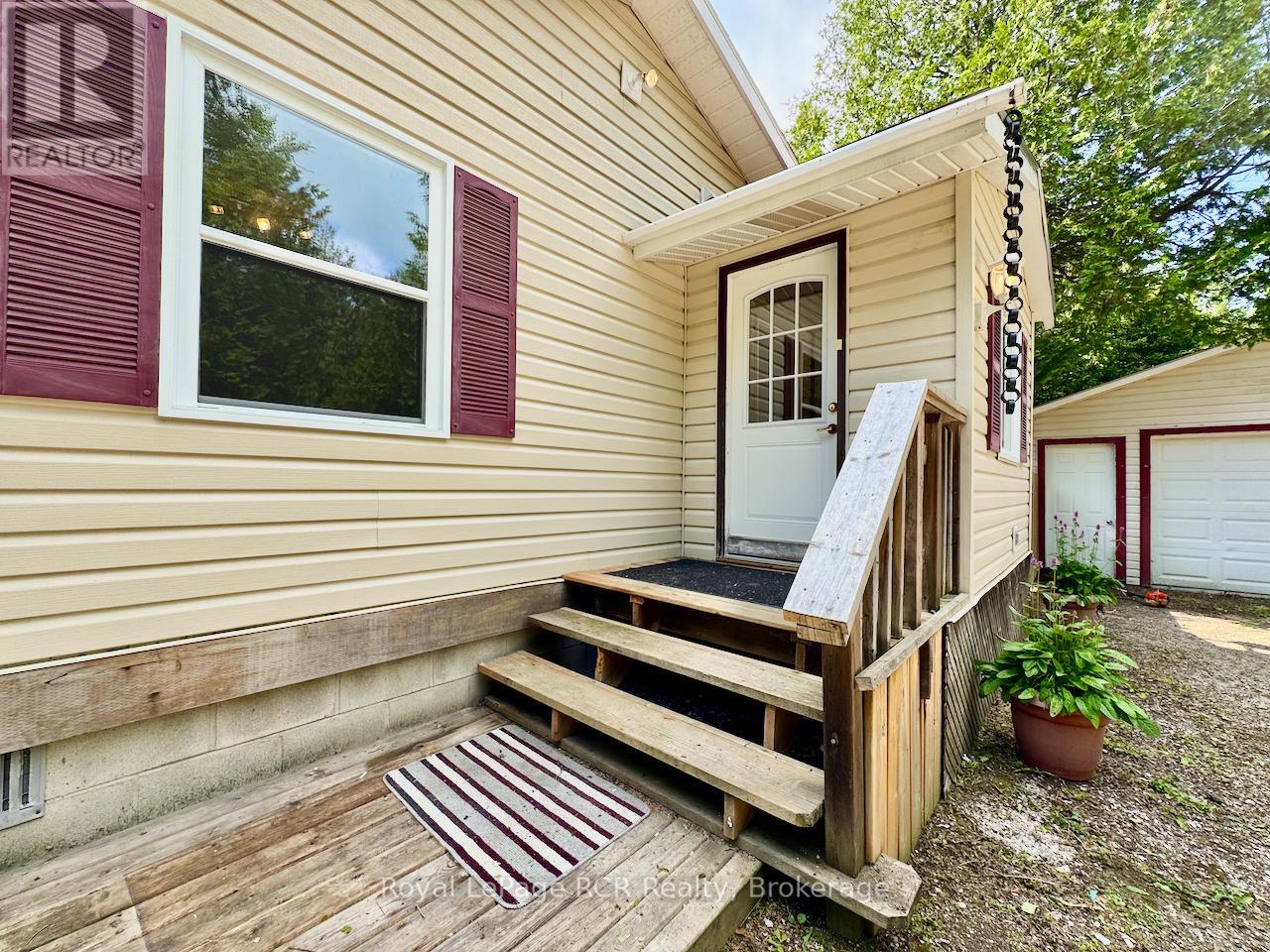 323 East Road Rr 4 Road, Northern Bruce Peninsula, Ontario  N0H 1W0 - Photo 6 - X12314257