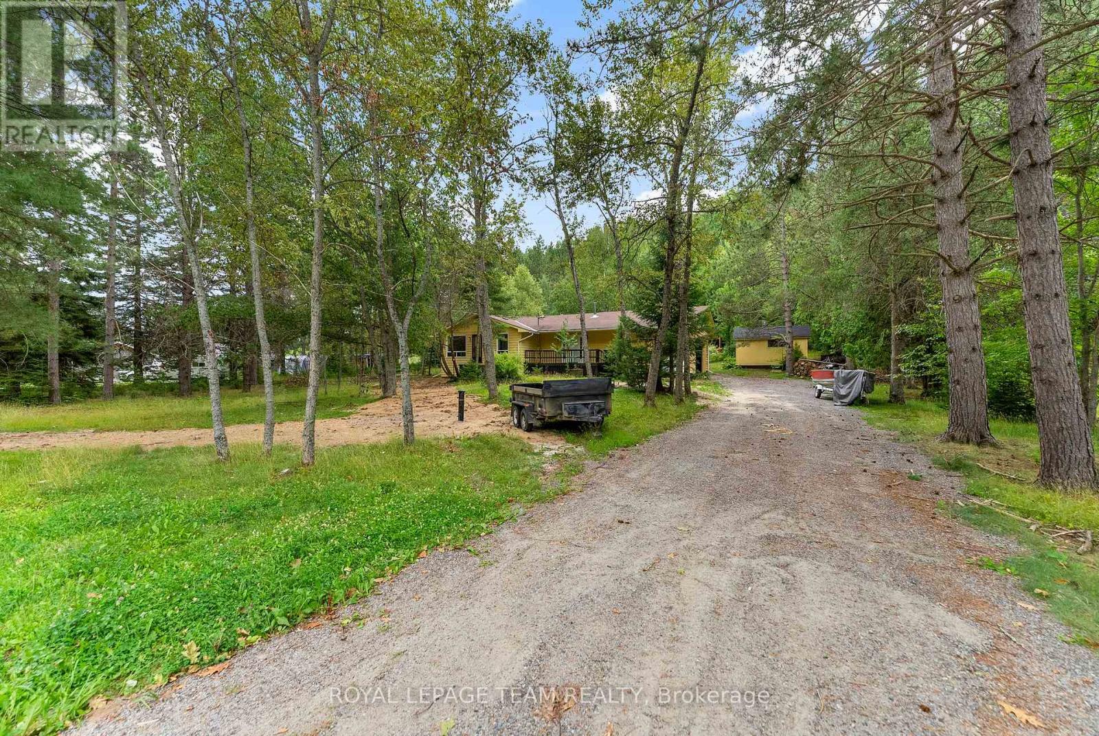 4 Murchison Road, South Algonquin, Ontario  K0J 2C0 - Photo 2 - X12314250