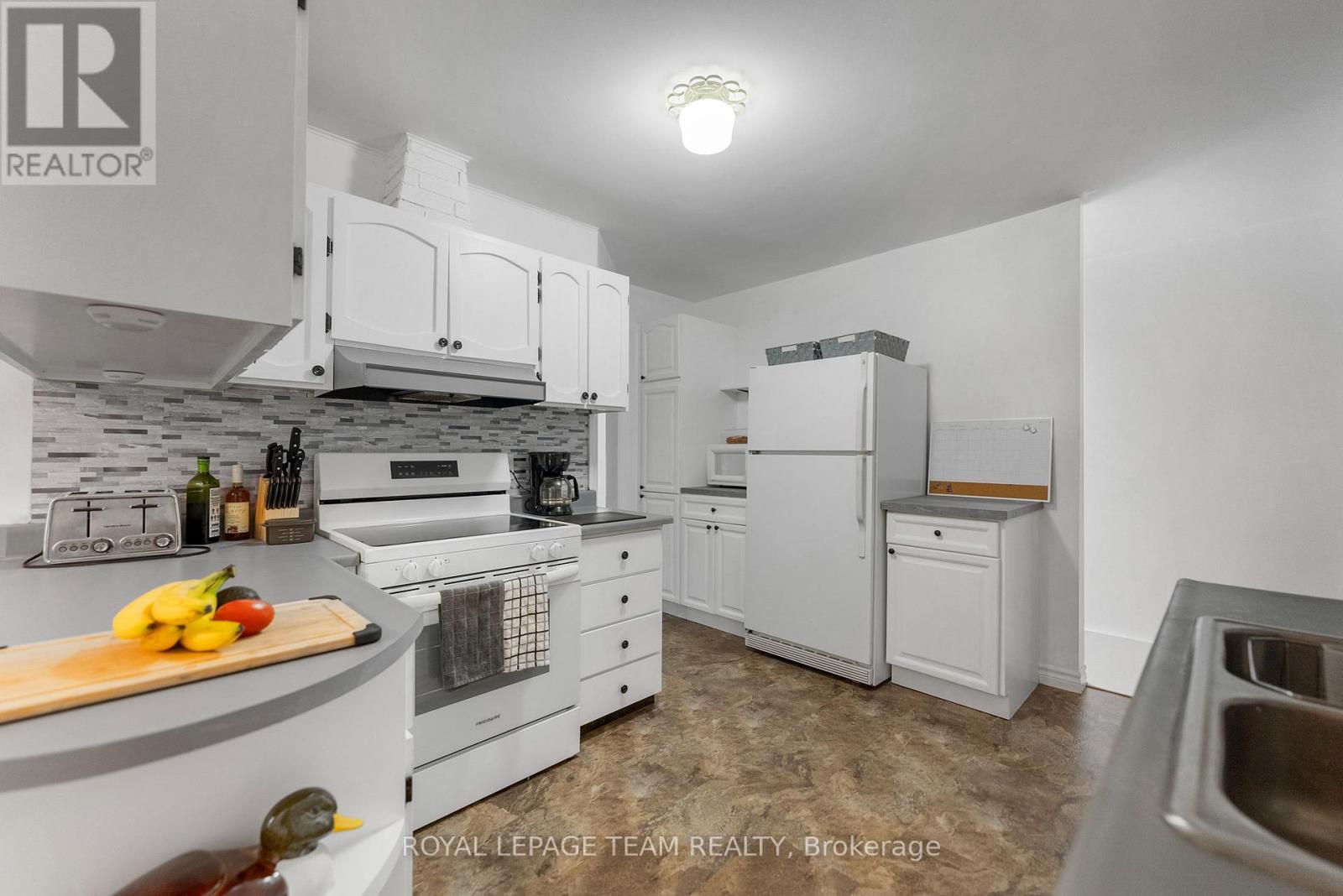 4 Murchison Road, South Algonquin, Ontario  K0J 2C0 - Photo 31 - X12314250