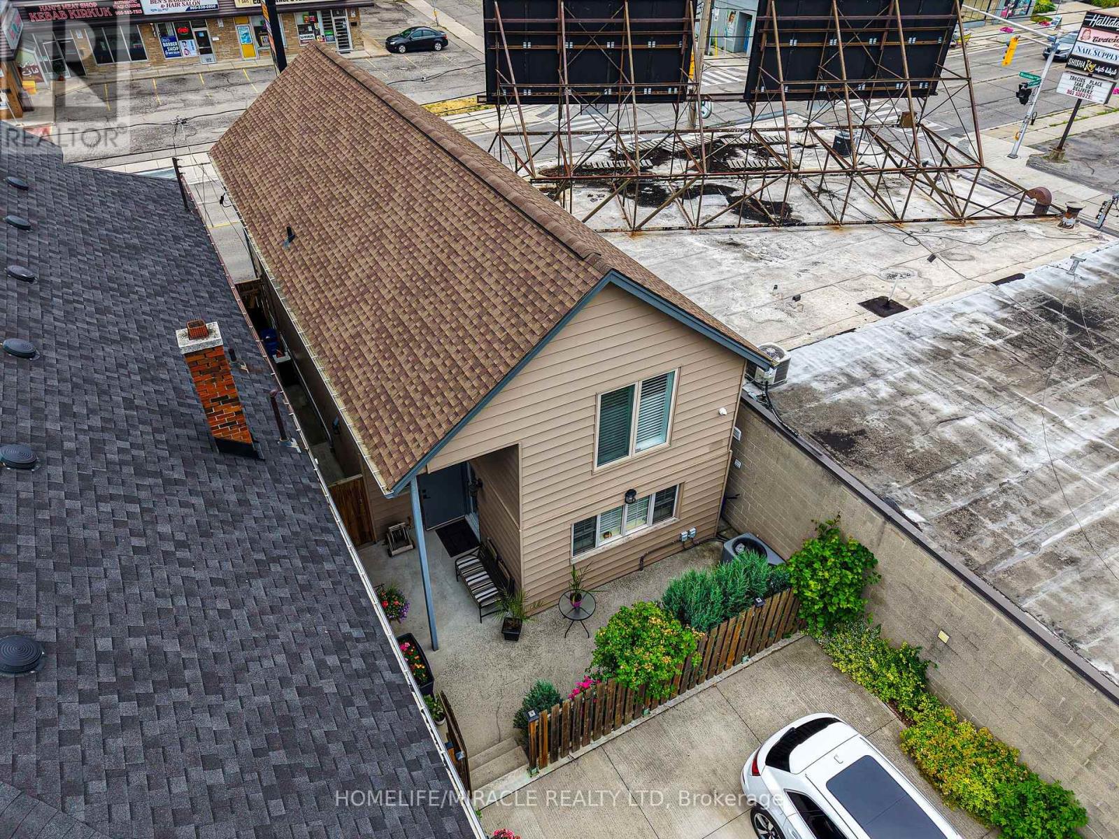 582 Upper James Street, Hamilton, Ontario  L9C 2Y6 - Photo 28 - X12314236