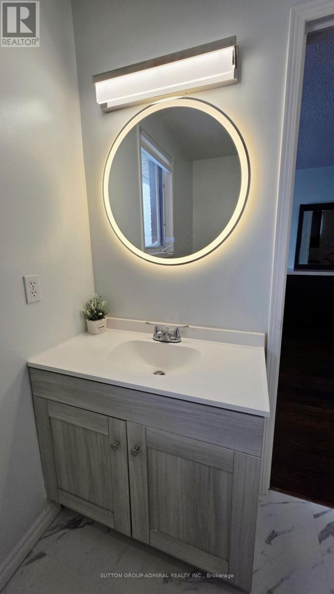 96 Golden Meadow Road, Barrie (Innis-Shore), Ontario  L4N 7G4 - Photo 18 - S12313522