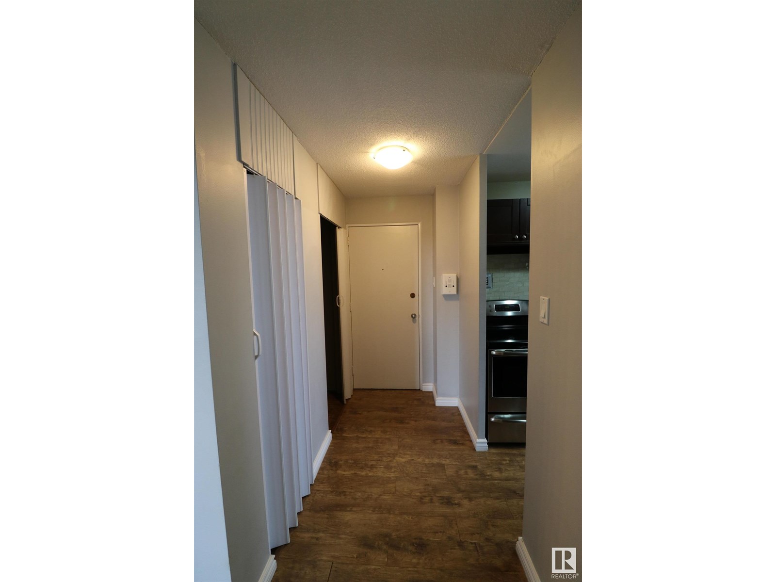 #1403 9816 112 St Nw, Edmonton, Alberta  T5K 1L5 - Photo 10 - E4450258