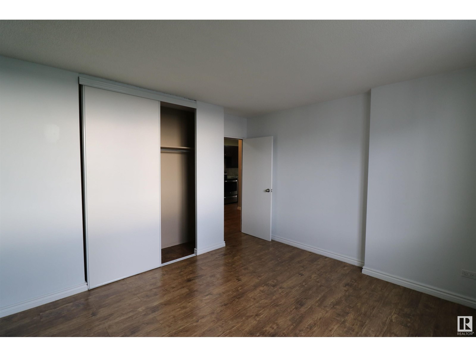 #1403 9816 112 St Nw, Edmonton, Alberta  T5K 1L5 - Photo 11 - E4450258
