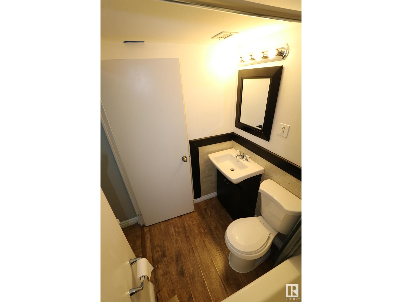 #1403 9816 112 St Nw, Edmonton, Alberta  T5K 1L5 - Photo 16 - E4450258