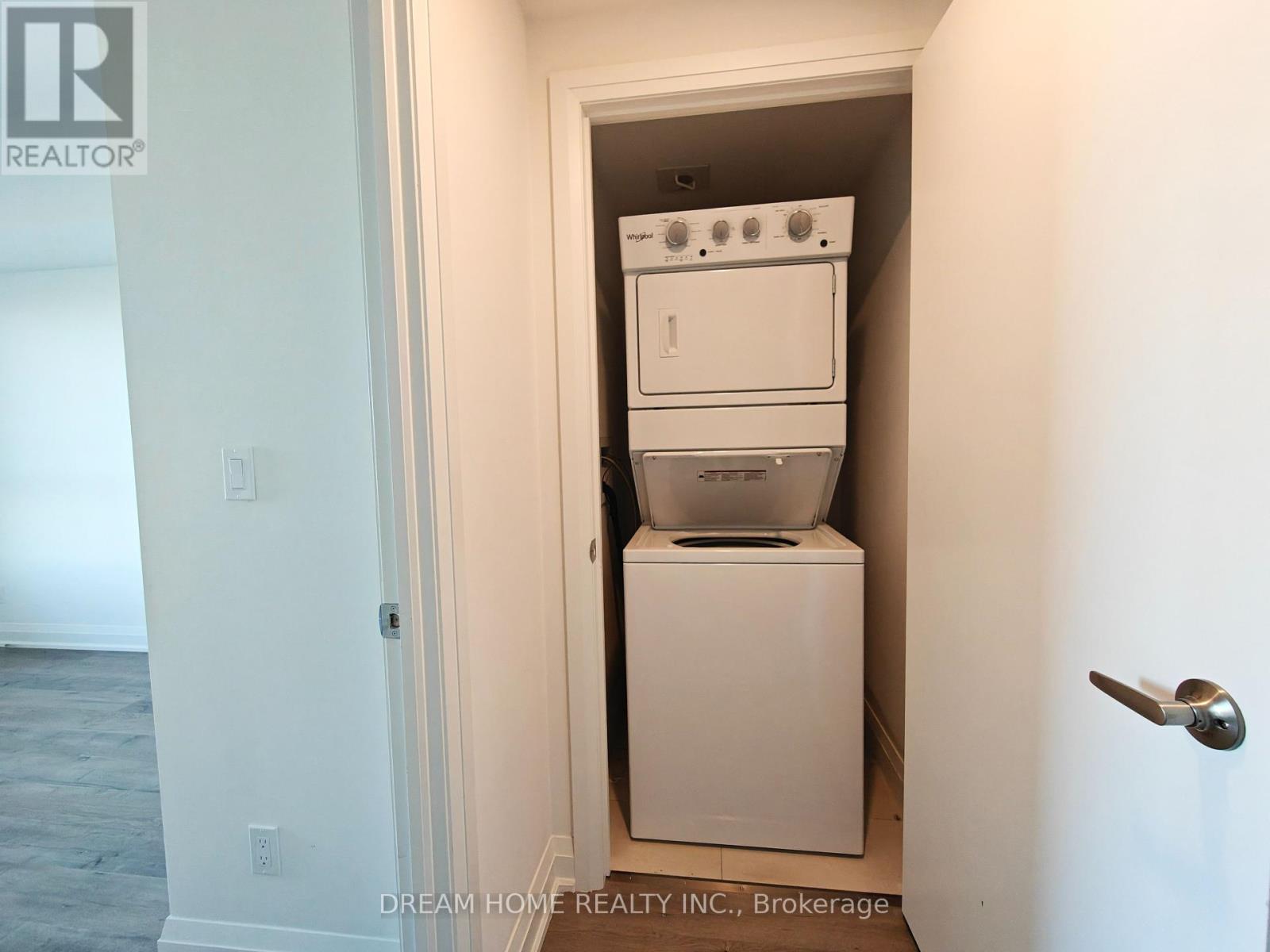 1008 - 58 Lakeside Terrace, Barrie, Ontario  L4M 7B9 - Photo 7 - S12314264