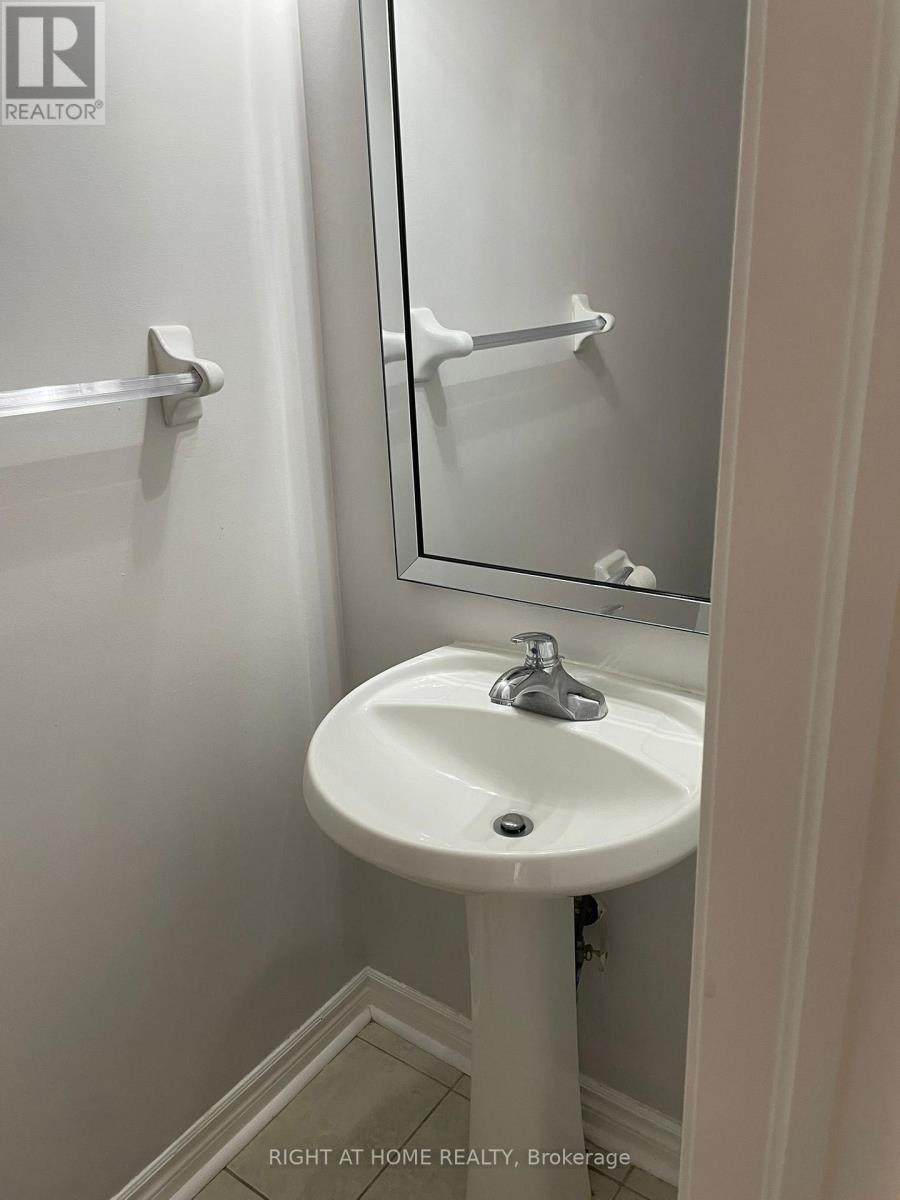 Main And 2nd Level - 35 Echoridge Drive, Brampton, Ontario  L7A 3K8 - Photo 13 - W12314267