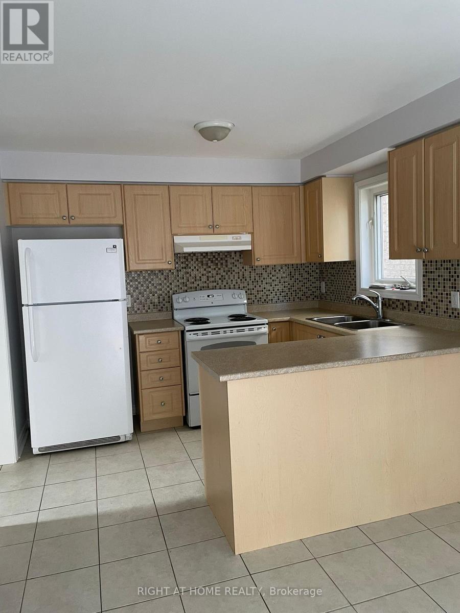 Main And 2nd Level - 35 Echoridge Drive, Brampton, Ontario  L7A 3K8 - Photo 9 - W12314267