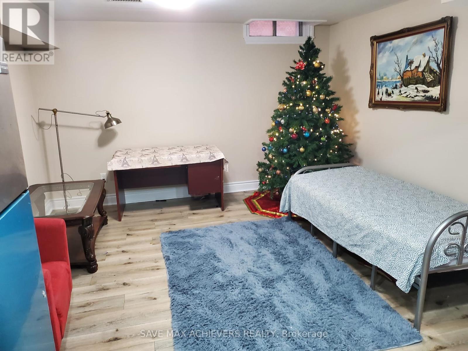 7 Adam Street, Brampton, Ontario  L6Z 2S4 - Photo 6 - W12314273