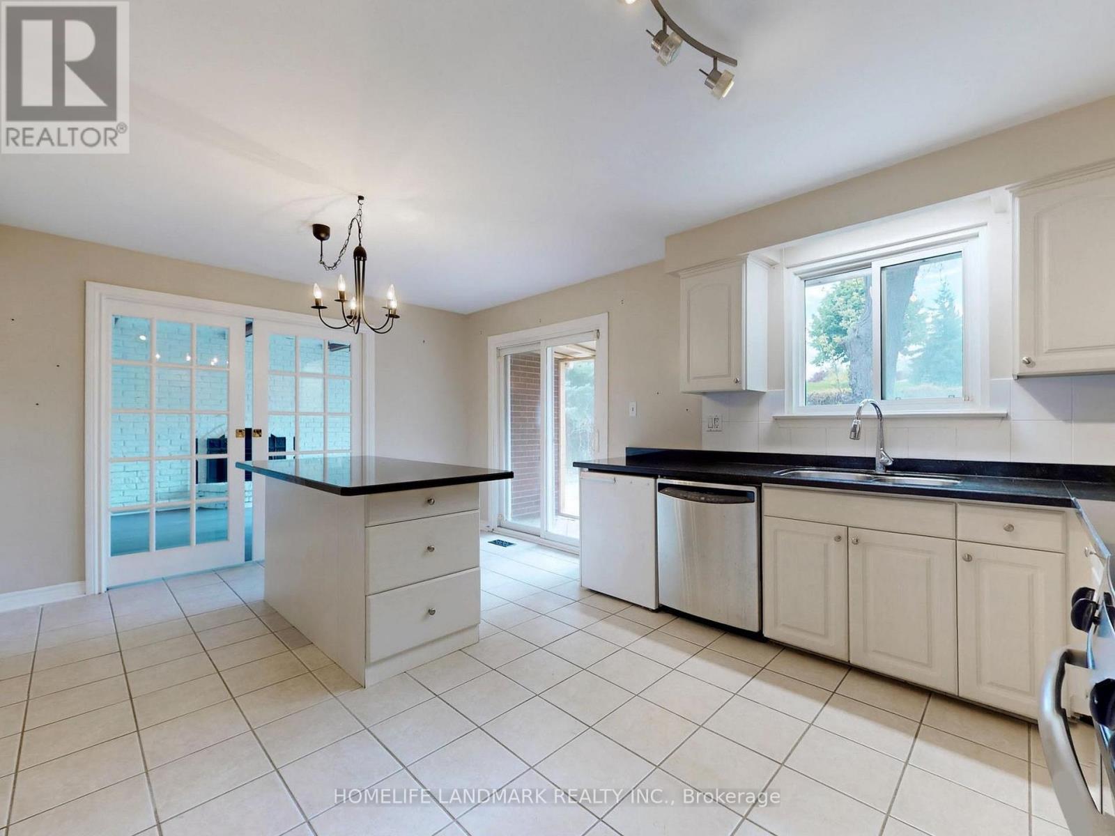 714 Conacher Drive, Toronto, Ontario  M2M 3N6 - Photo 14 - C12314314