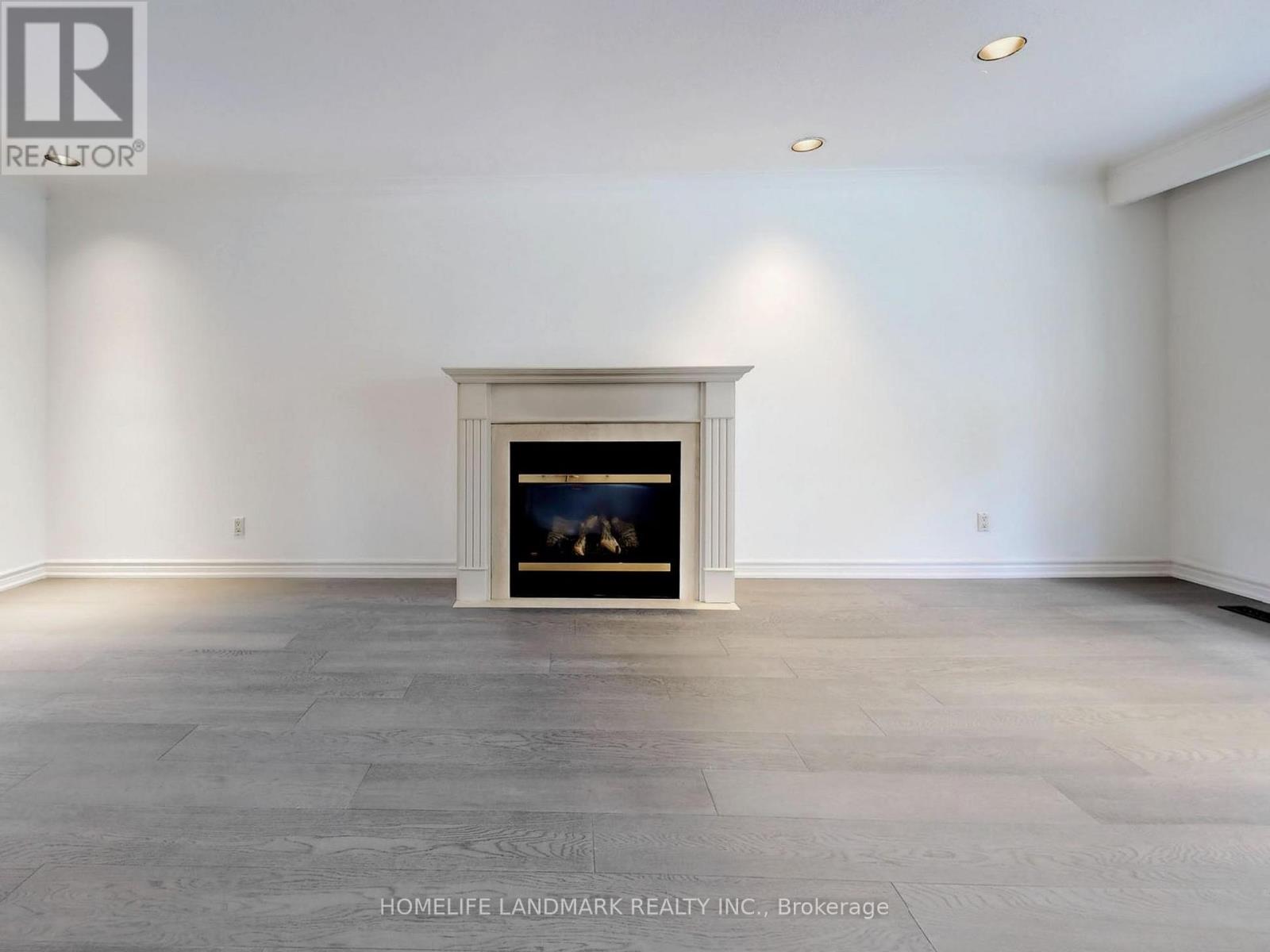 714 Conacher Drive, Toronto, Ontario  M2M 3N6 - Photo 7 - C12314314
