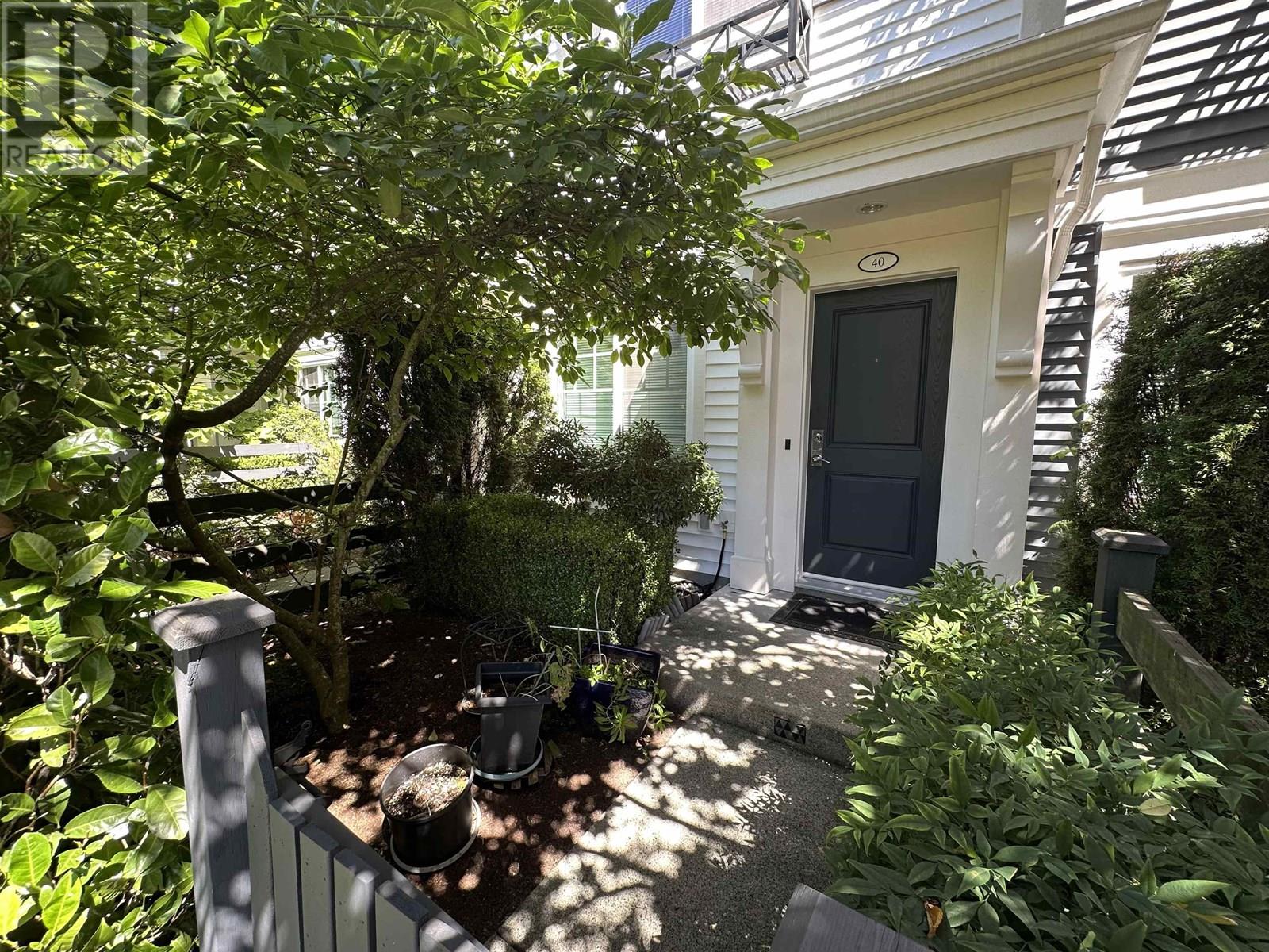 Property at 40 3010 RIVERBEND DRIVE image 3