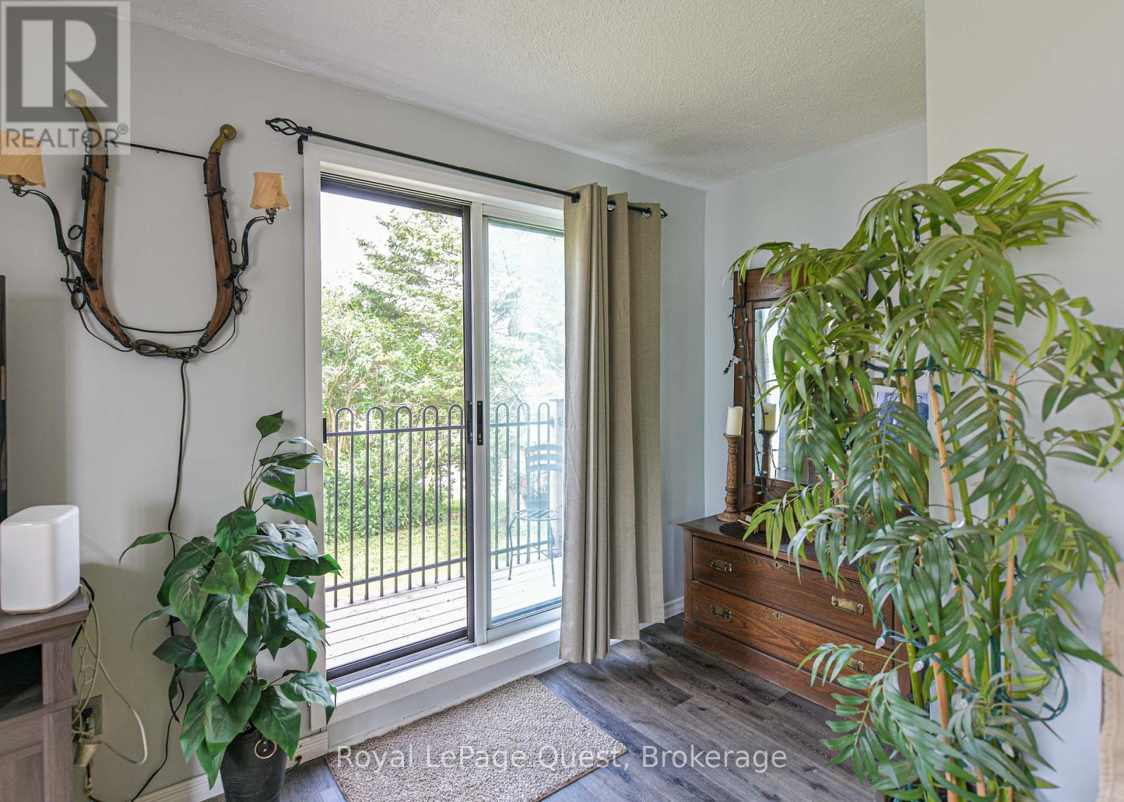 129 Simcoe Street, Orillia, Ontario  L3V 1G8 - Photo 11 - S12314361