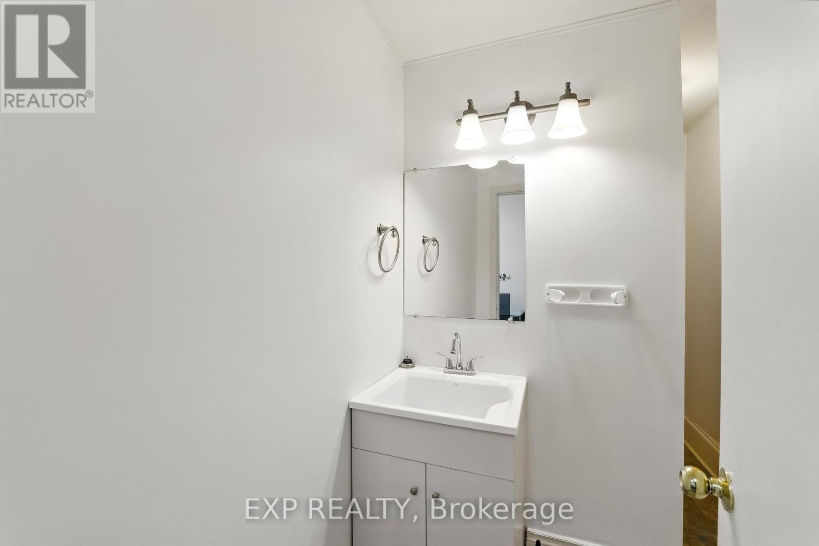 46 Covert Street, Cobourg, Ontario  K9A 2L6 - Photo 16 - X12314368