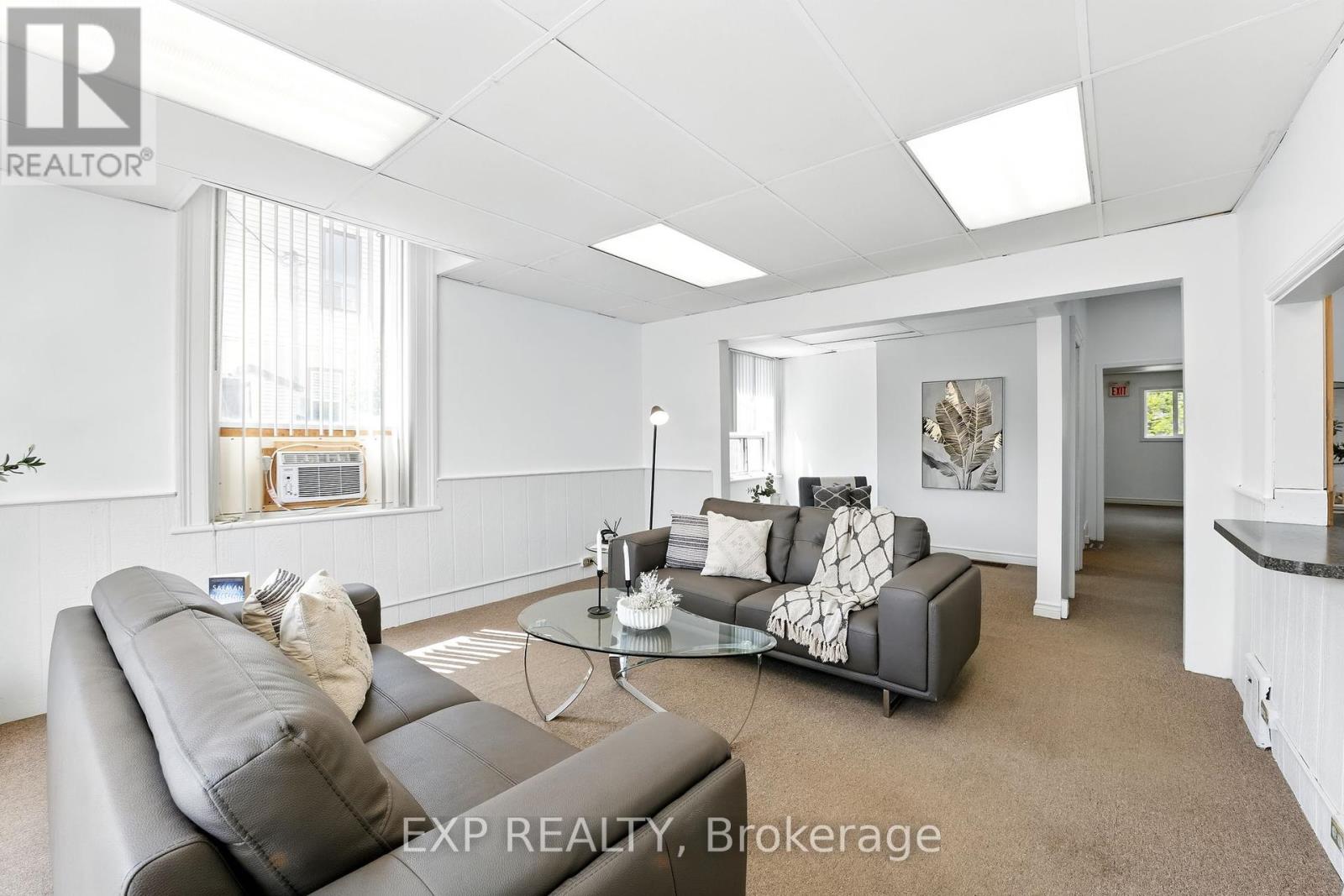 46 Covert Street, Cobourg, Ontario  K9A 2L6 - Photo 8 - X12314368