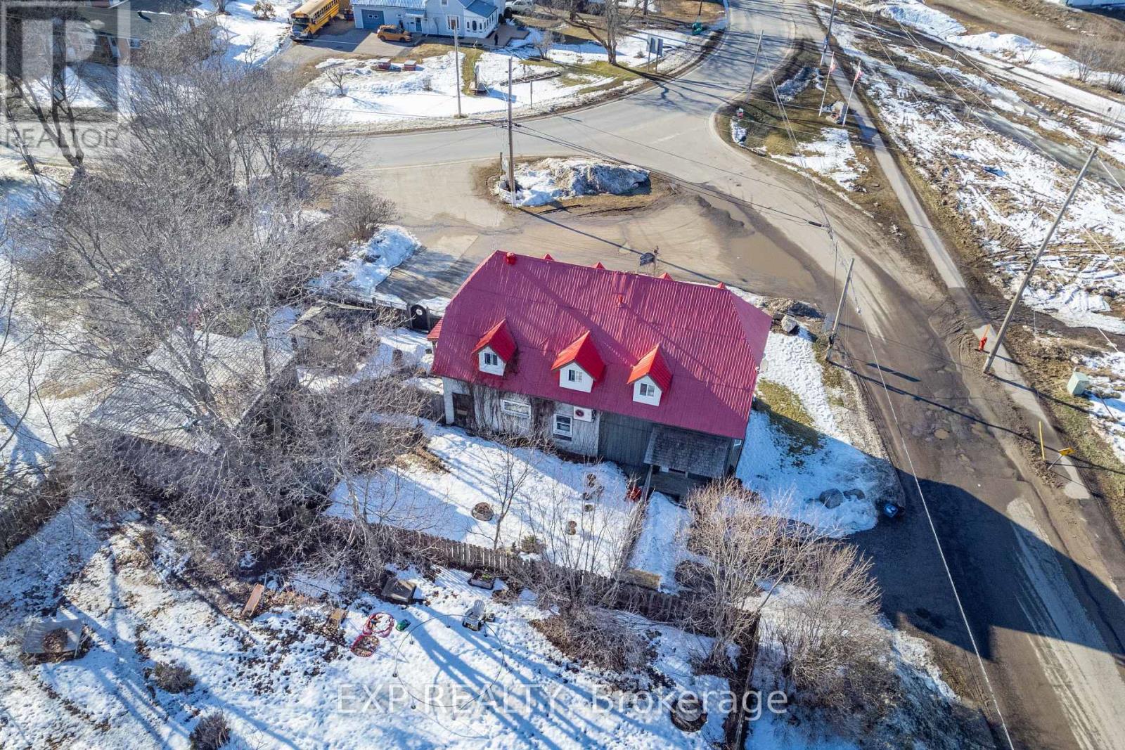 1598 Beachburg Road, Whitewater Region, Ontario  K0J 1C0 - Photo 9 - X12314333