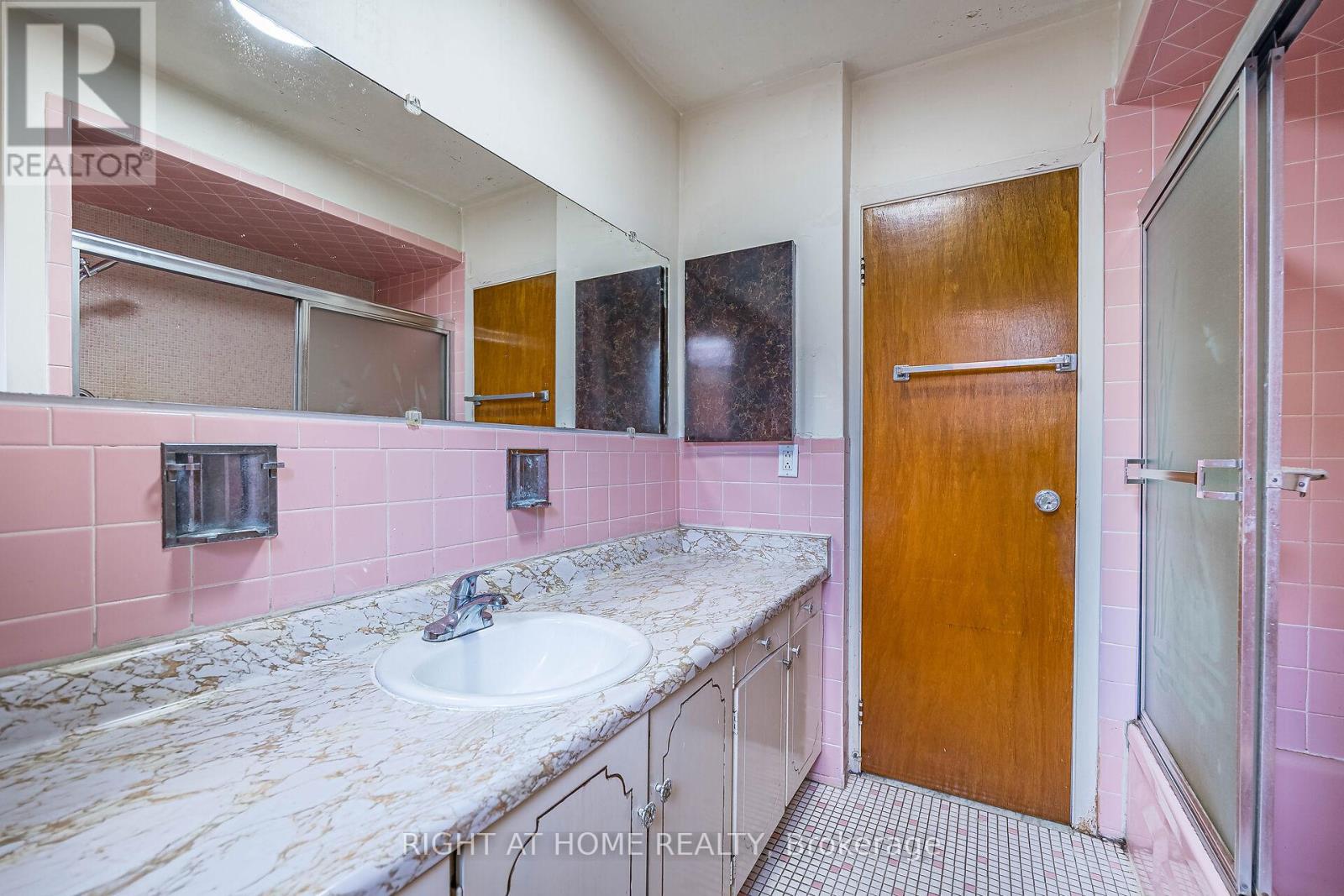 233 Faywood Boulevard, Toronto, Ontario  M3H 2Y3 - Photo 18 - C12308943