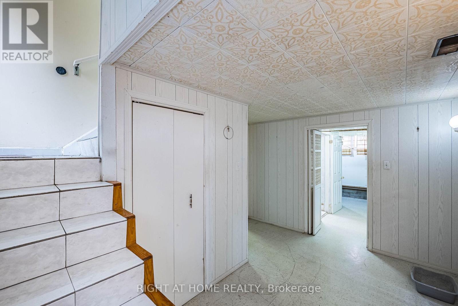 233 Faywood Boulevard, Toronto, Ontario  M3H 2Y3 - Photo 29 - C12308943