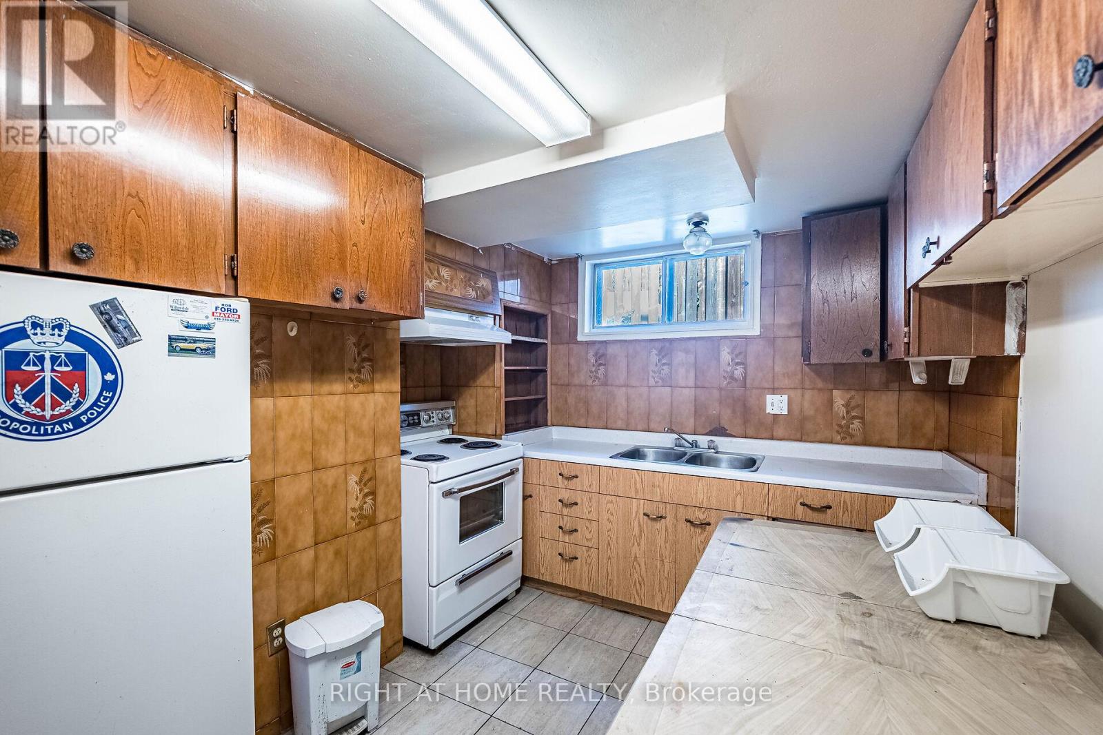 233 Faywood Boulevard, Toronto, Ontario  M3H 2Y3 - Photo 34 - C12308943
