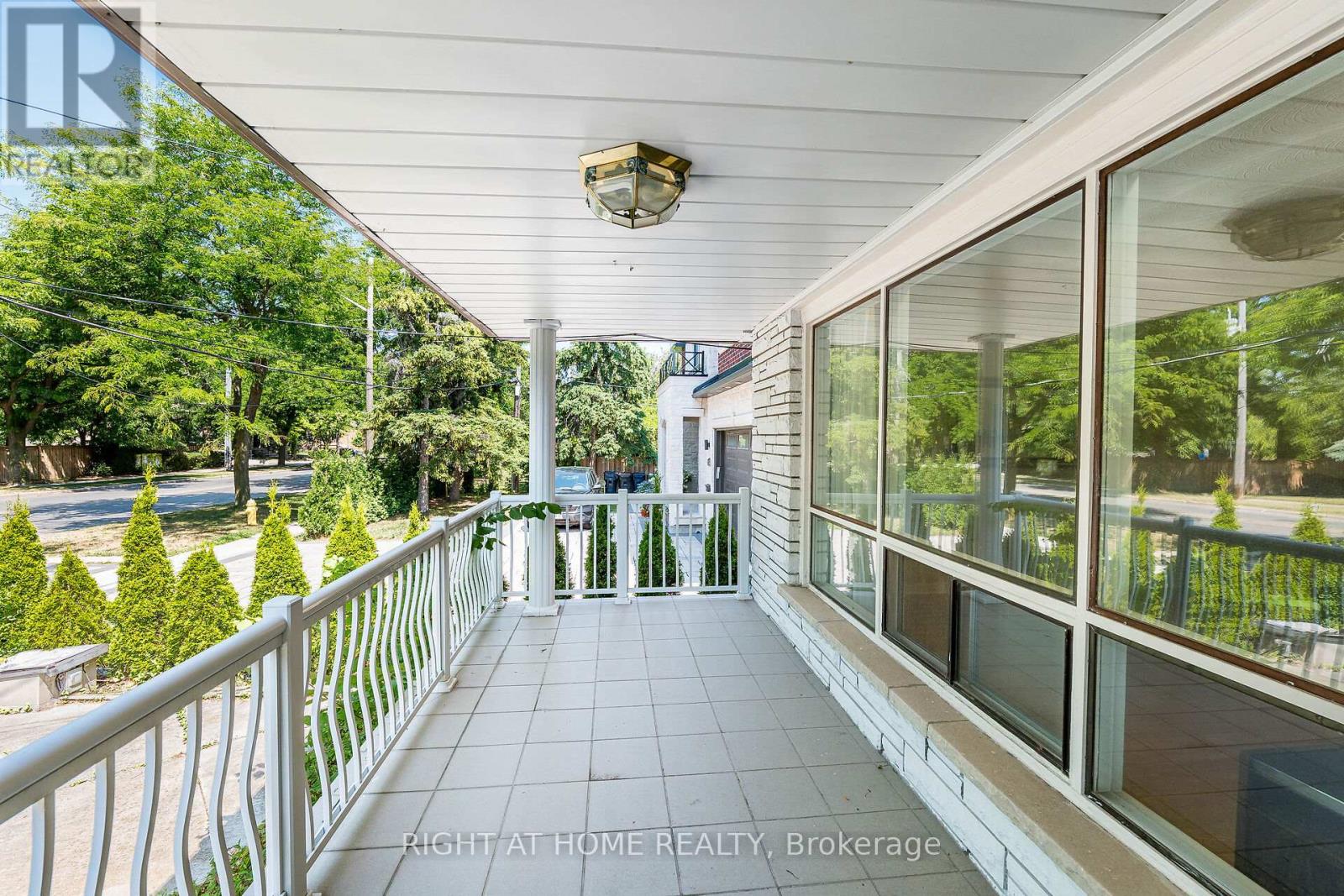 Property at 233 FAYWOOD BOULEVARD image 4