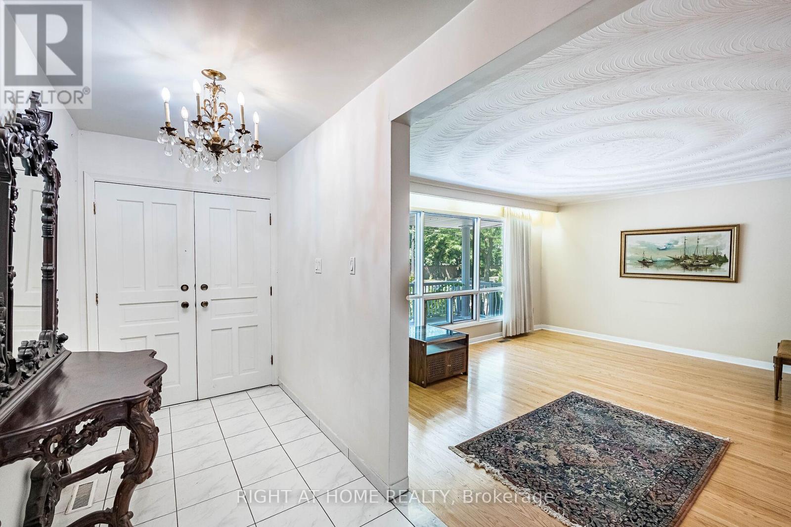 233 Faywood Boulevard, Toronto, Ontario  M3H 2Y3 - Photo 6 - C12308943