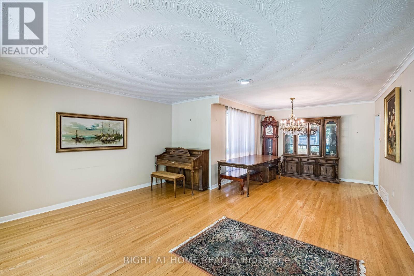 233 Faywood Boulevard, Toronto, Ontario  M3H 2Y3 - Photo 8 - C12308943