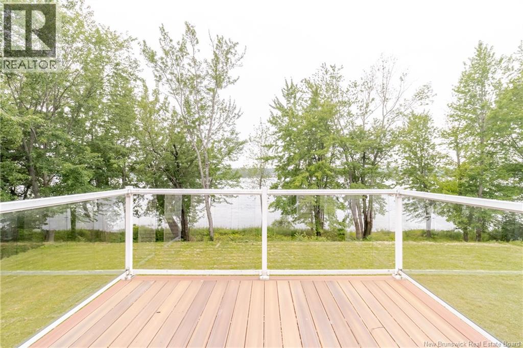 354 Route 105, Maugerville, New Brunswick  E3A 8G3 - Photo 2 - NB123904