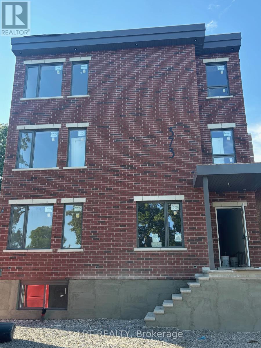 UNIT #8 - 373 IBEVILLE STREET, Ottawa, Ontario