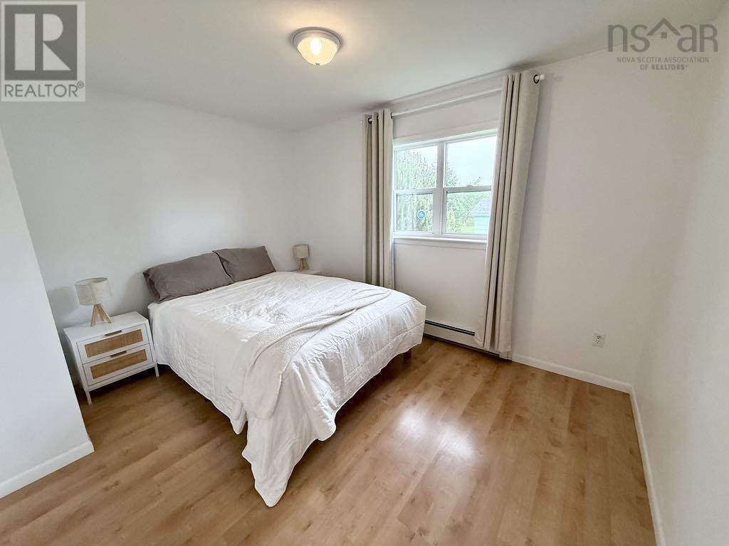 38 Beacon Street, Yarmouth, Nova Scotia  B5A 2W4 - Photo 12 - 202514652