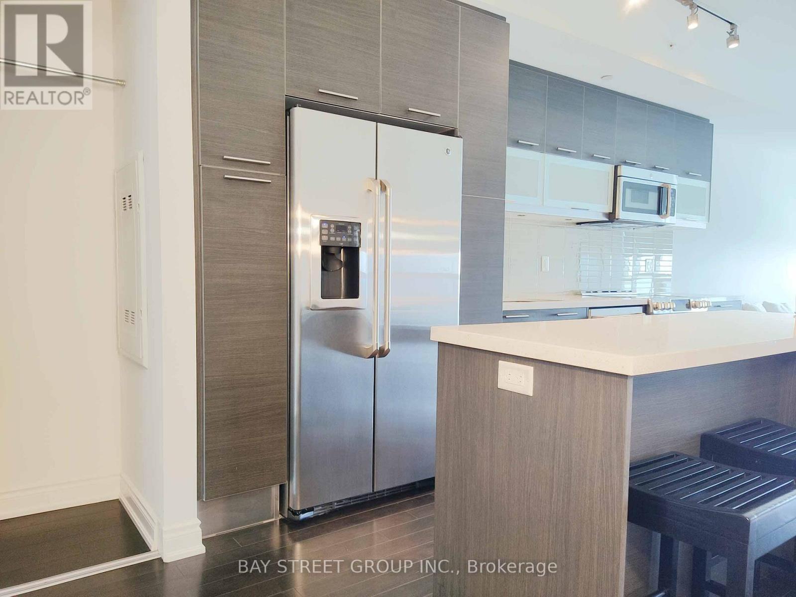 6704 - 388 Yonge Street, Toronto, Ontario  M5B 0A4 - Photo 5 - C12314337