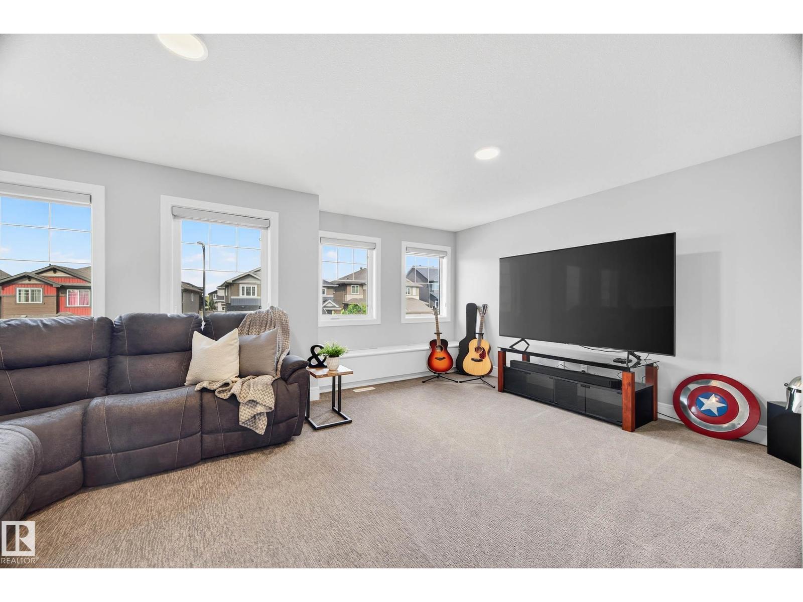 Property at 237 HAWKS RIDGE BV NW image 4