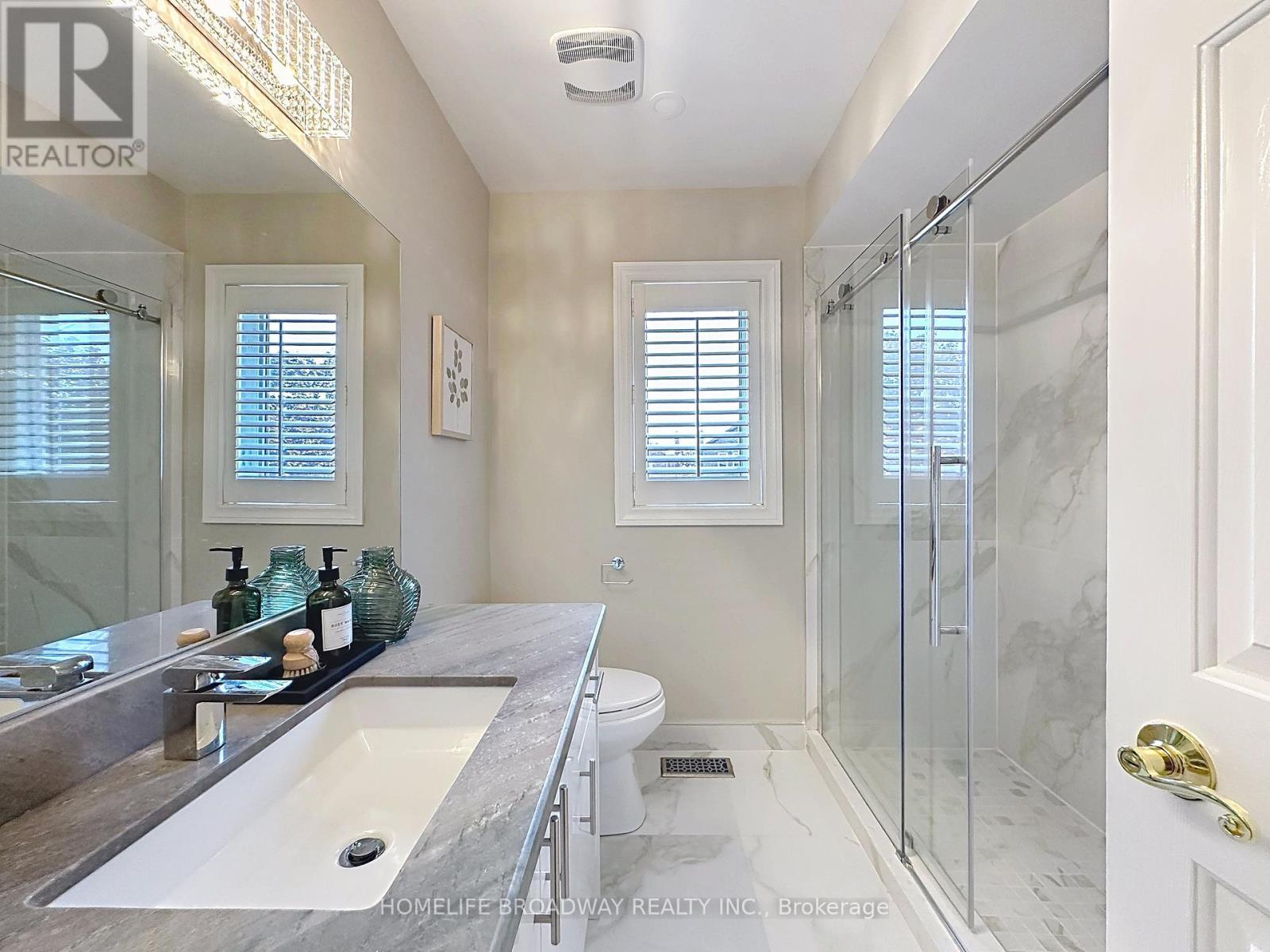 1 Hearthstone Crescent, Richmond Hill, Ontario  L4B 3E2 - Photo 20 - N12314370