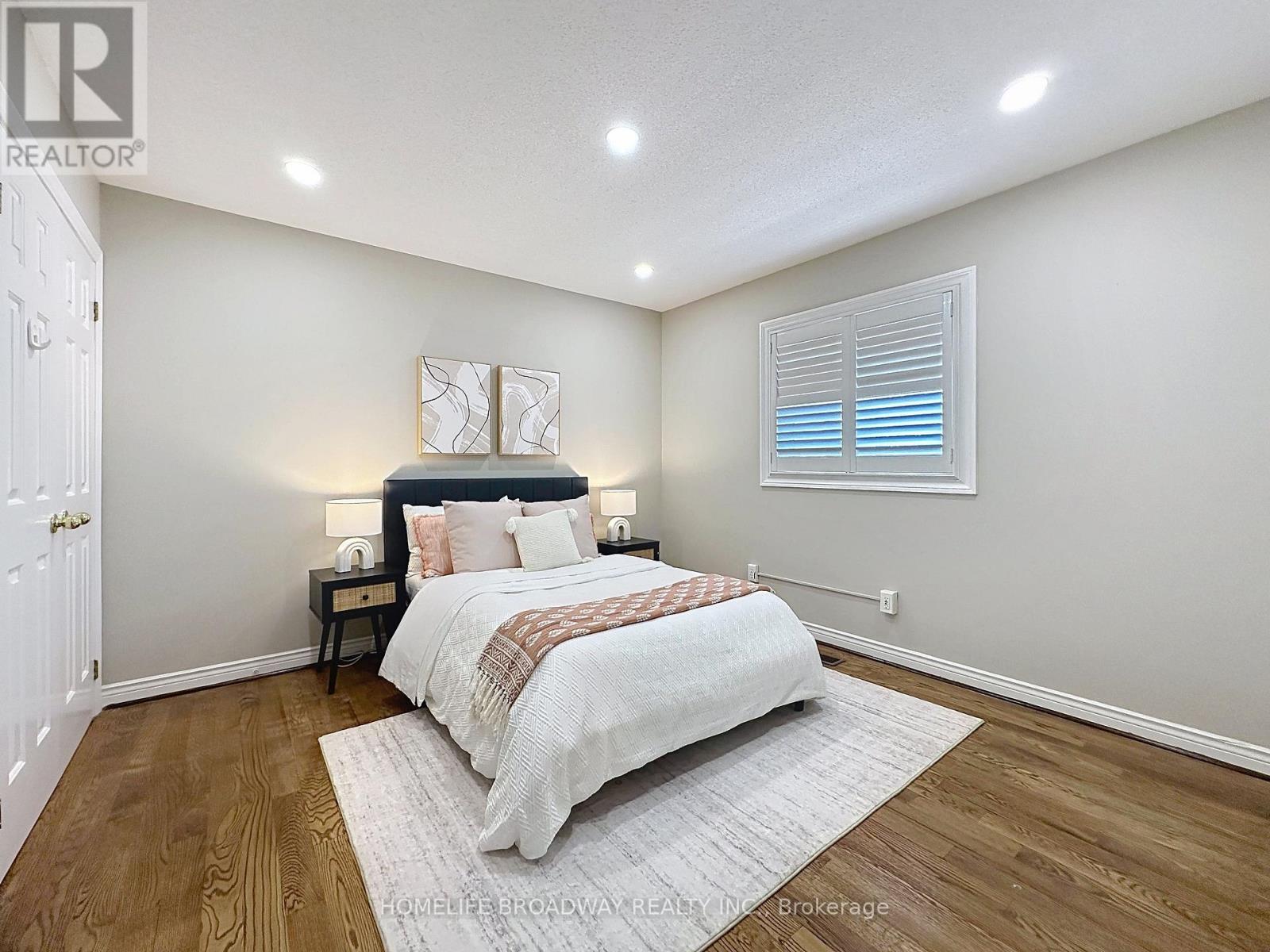 1 Hearthstone Crescent, Richmond Hill, Ontario  L4B 3E2 - Photo 21 - N12314370