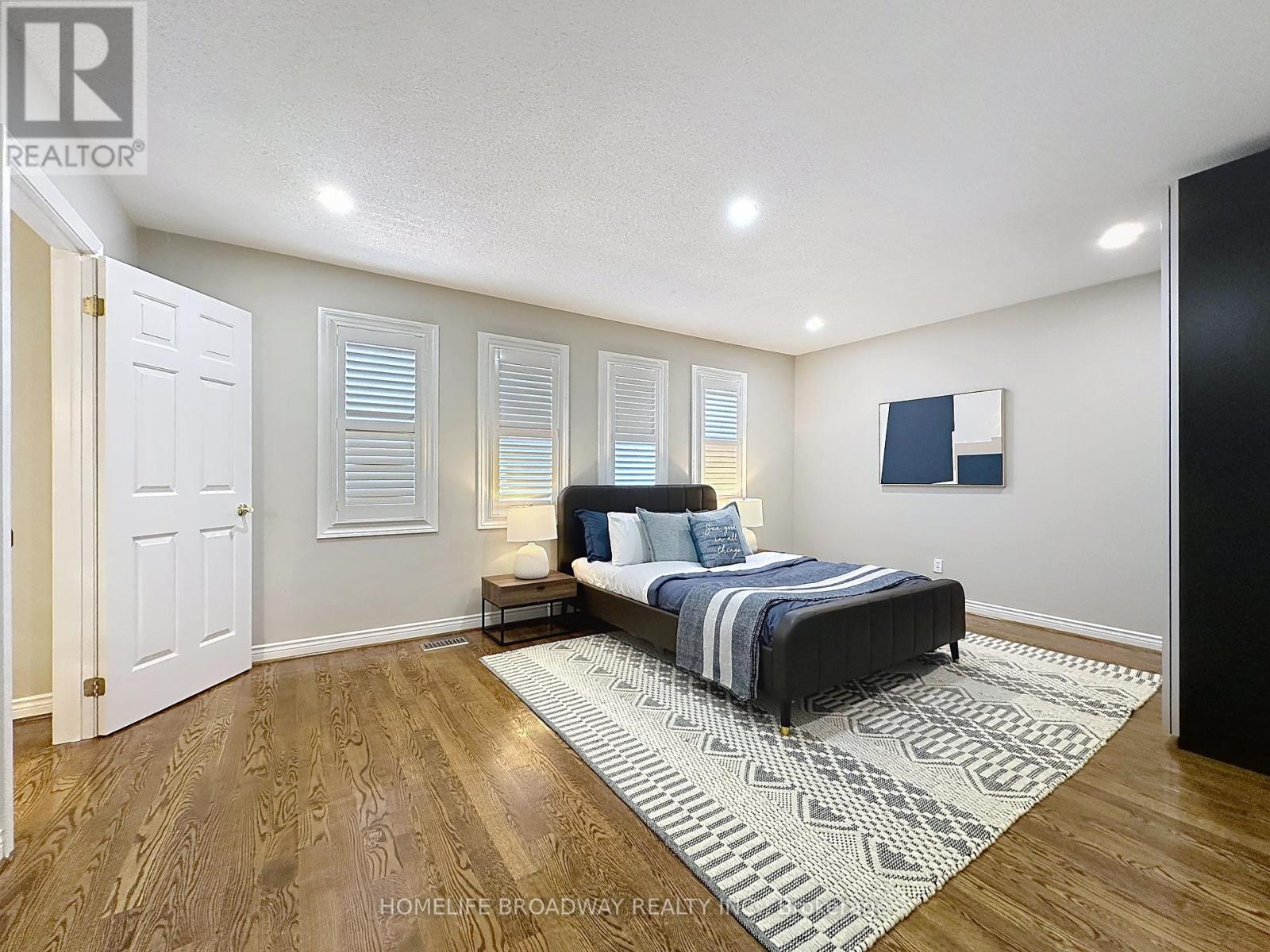1 Hearthstone Crescent, Richmond Hill, Ontario  L4B 3E2 - Photo 22 - N12314370
