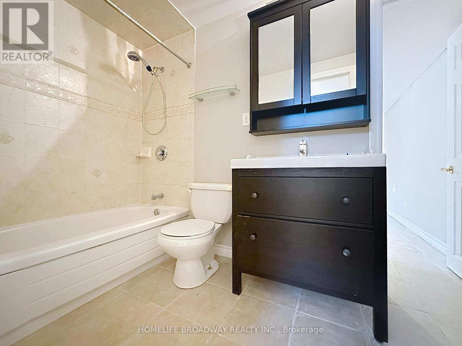 1 Hearthstone Crescent, Richmond Hill, Ontario  L4B 3E2 - Photo 34 - N12314370