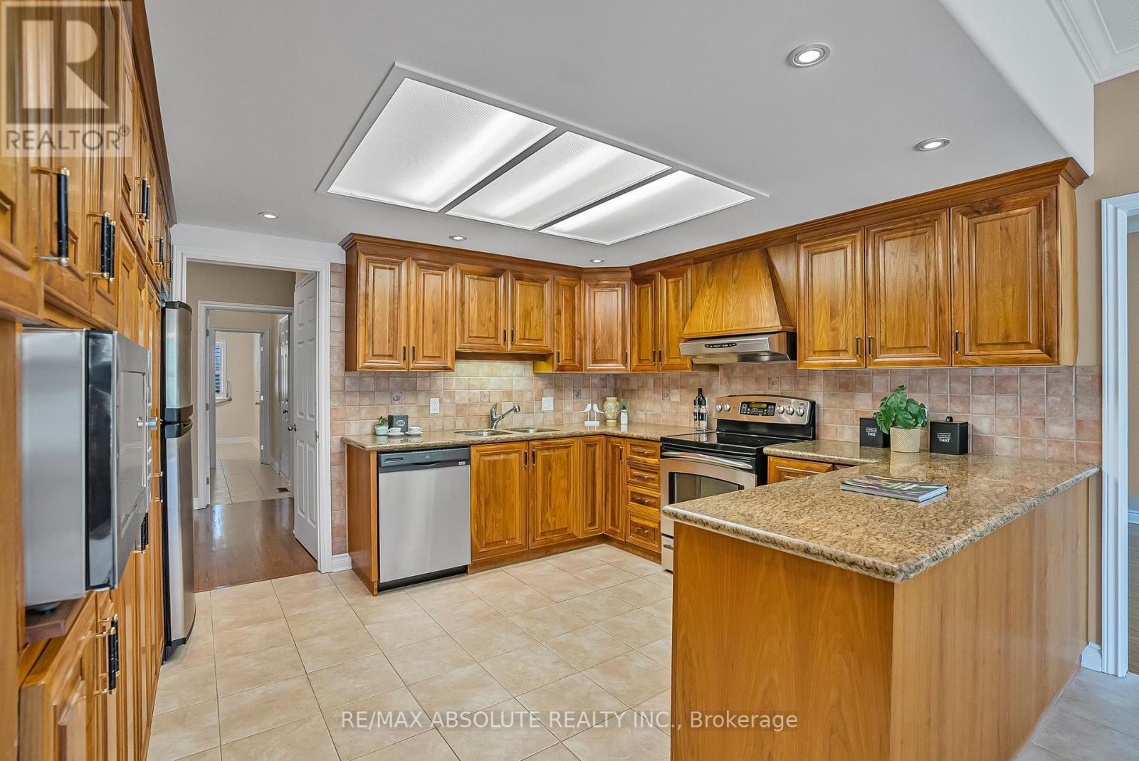 1513 Apeldoorn Avenue, Ottawa, Ontario  K2C 1V2 - Photo 15 - X12314416