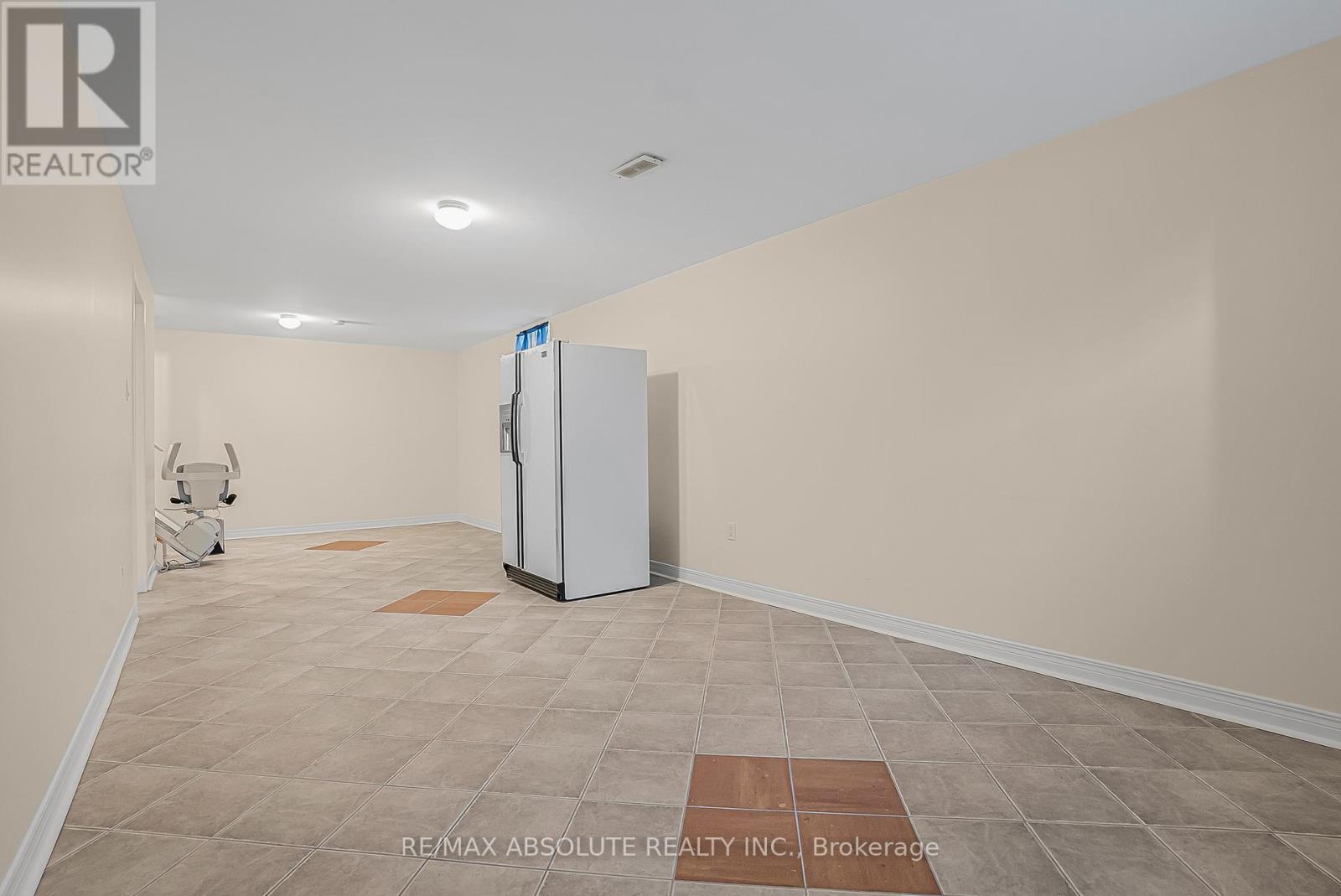 1513 Apeldoorn Avenue, Ottawa, Ontario  K2C 1V2 - Photo 37 - X12314416