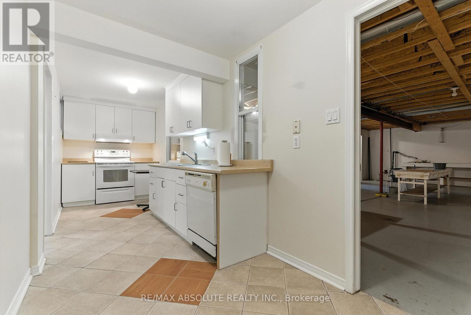 1513 Apeldoorn Avenue, Ottawa, Ontario  K2C 1V2 - Photo 38 - X12314416