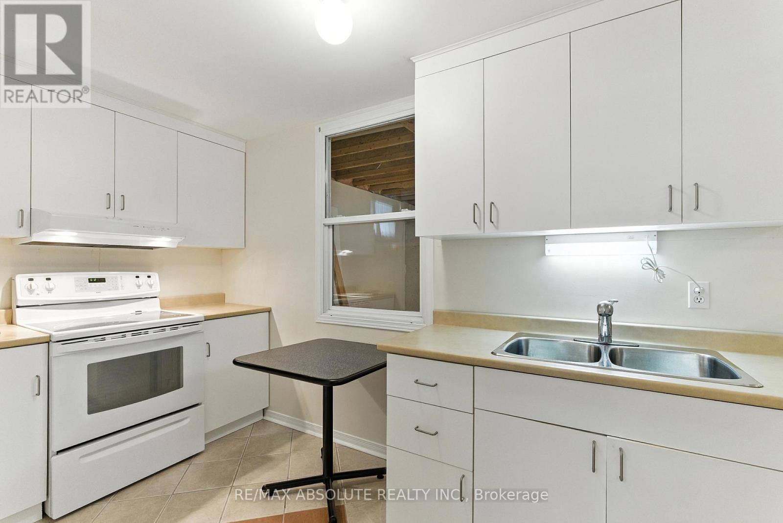1513 Apeldoorn Avenue, Ottawa, Ontario  K2C 1V2 - Photo 39 - X12314416