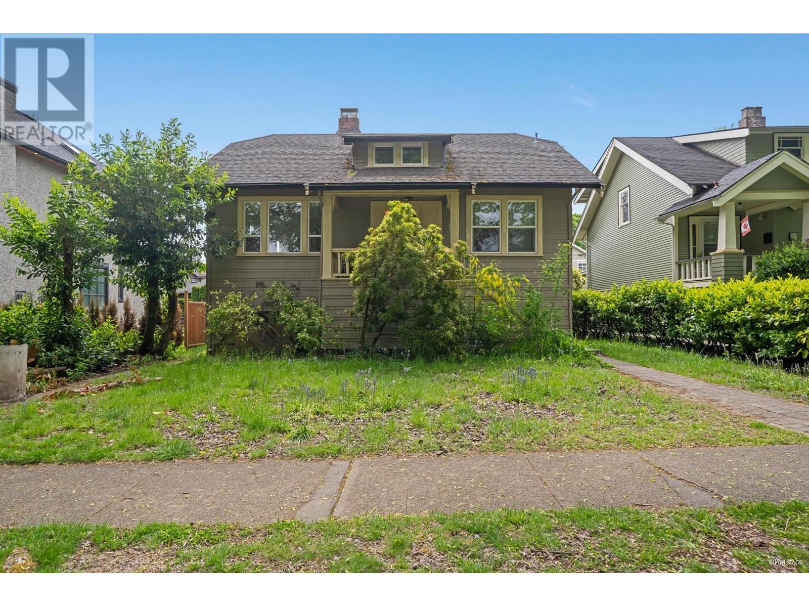 Property at 3578 W 22ND AVENUE image 2