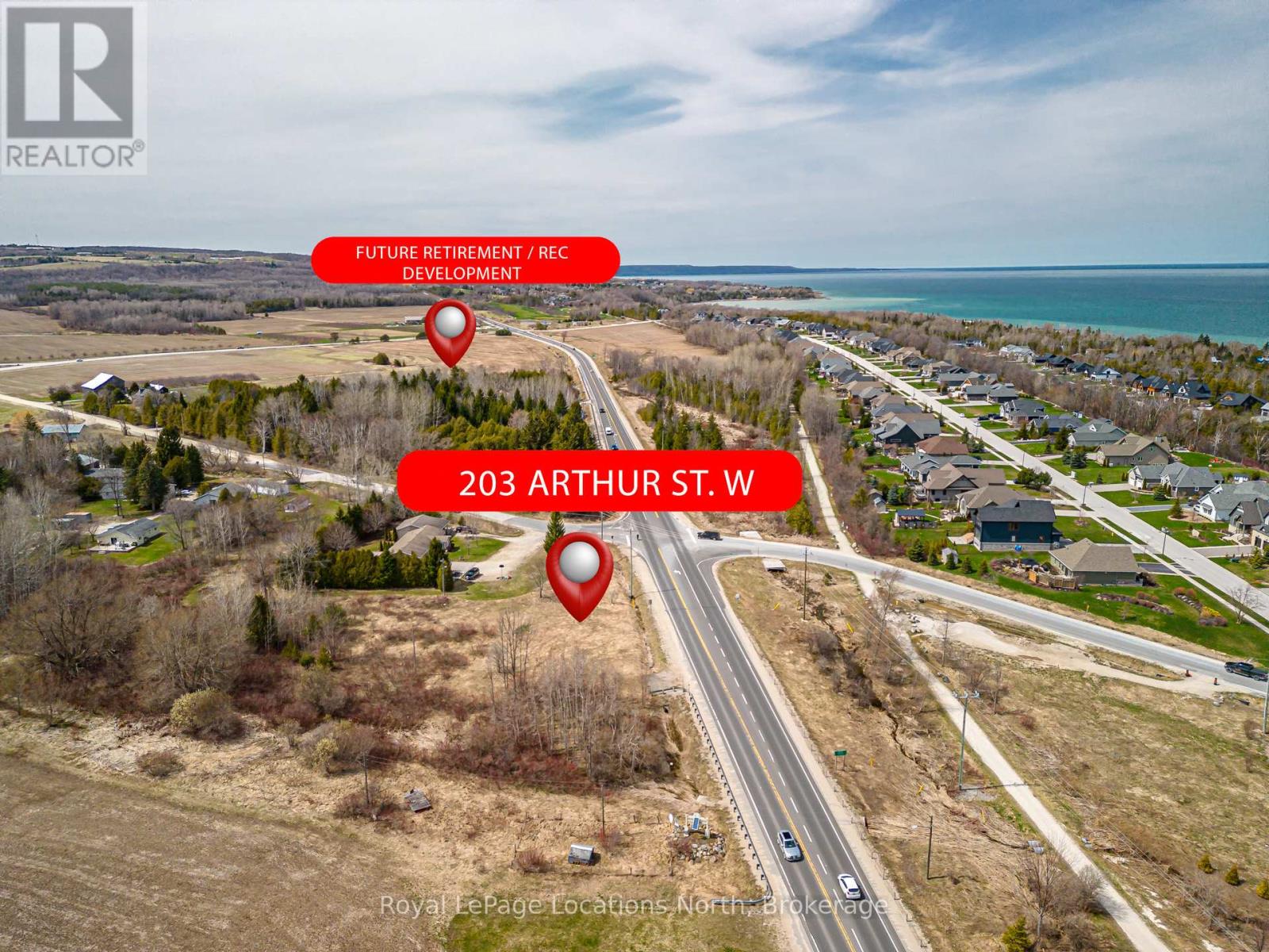 203 Arthur Street W, Blue Mountains, Ontario  N0H 2P0 - Photo 2 - X12314391
