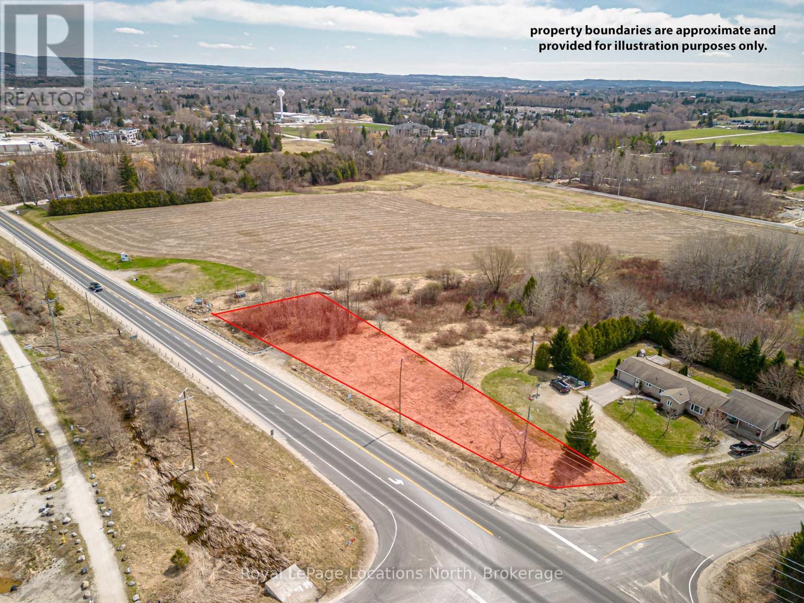 203 Arthur Street W, Blue Mountains, Ontario  N0H 2P0 - Photo 3 - X12314391