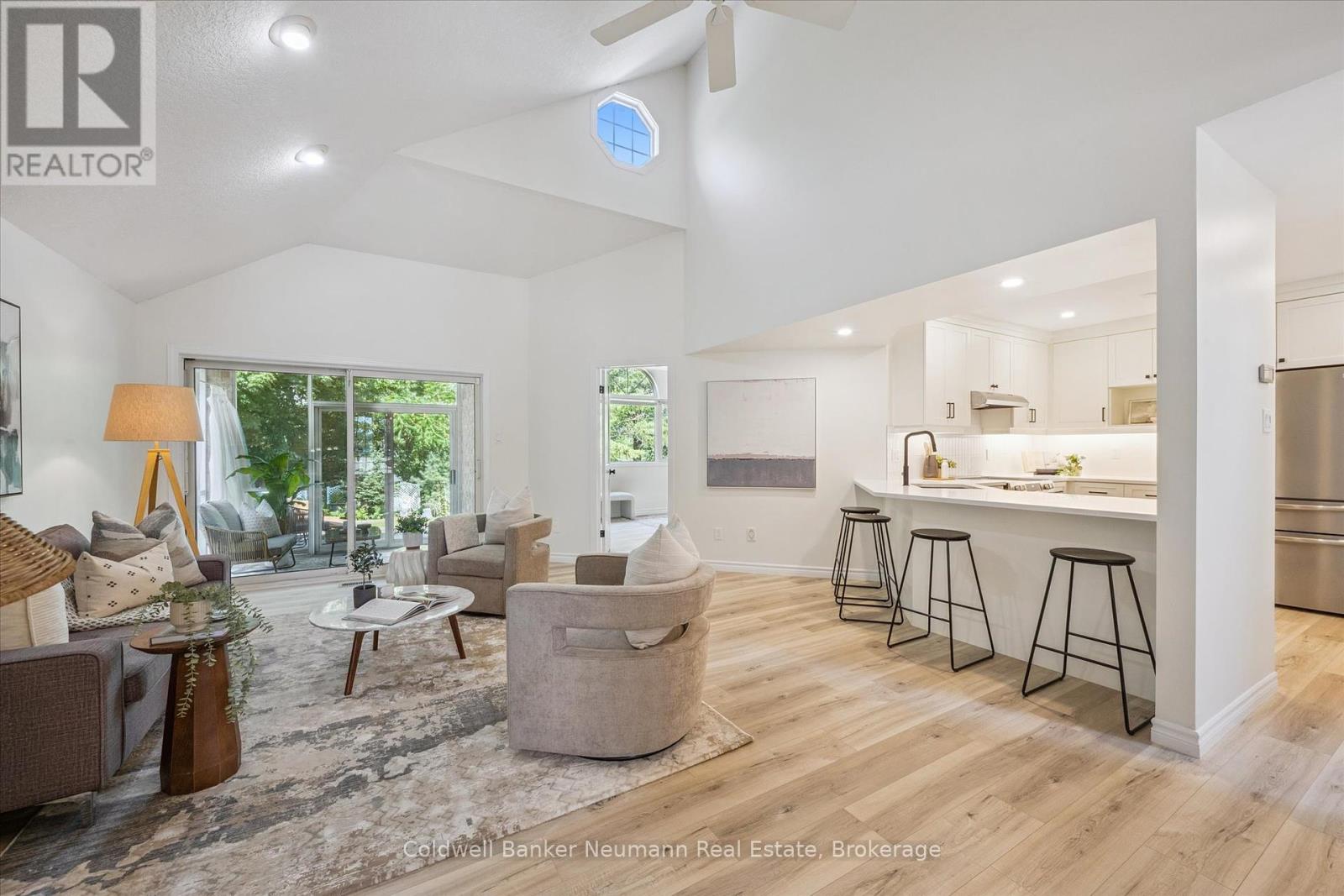 9 - 1550 Gordon Street, Guelph (Pineridge/westminster Woods), Ontario  N1L 1C7 - Photo 3 - X12314392