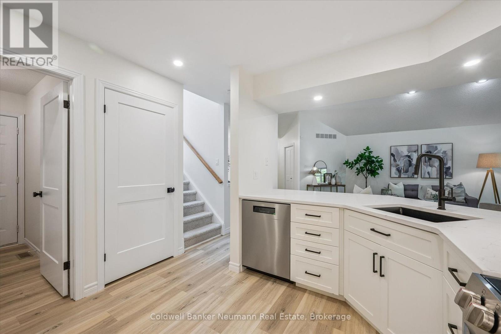 9 - 1550 Gordon Street, Guelph (Pineridge/westminster Woods), Ontario  N1L 1C7 - Photo 31 - X12314392