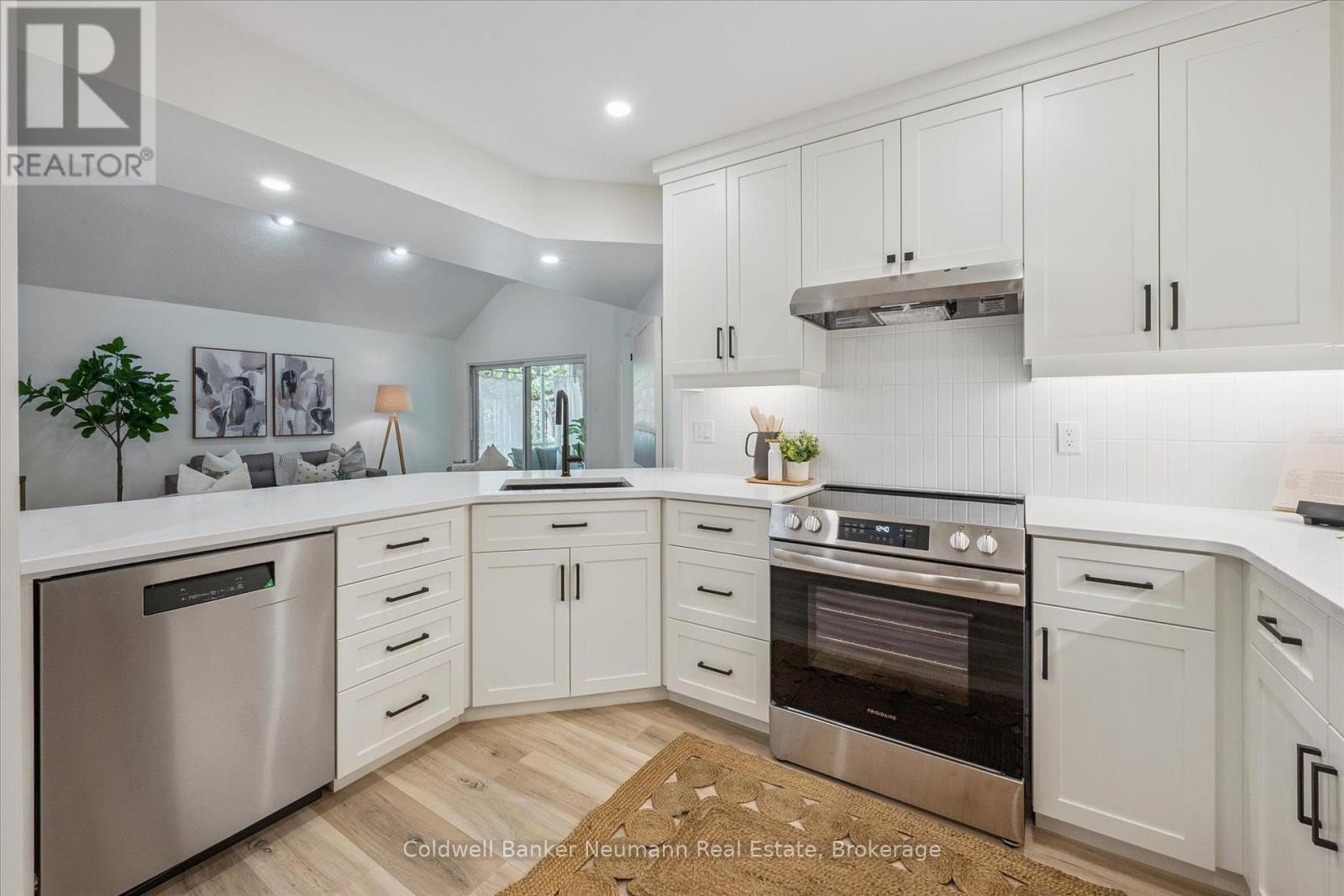 9 - 1550 Gordon Street, Guelph (Pineridge/westminster Woods), Ontario  N1L 1C7 - Photo 9 - X12314392